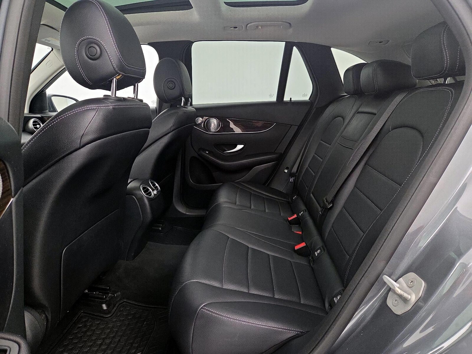 2016 Mercedes-Benz GLC GLC300 - Photo 21