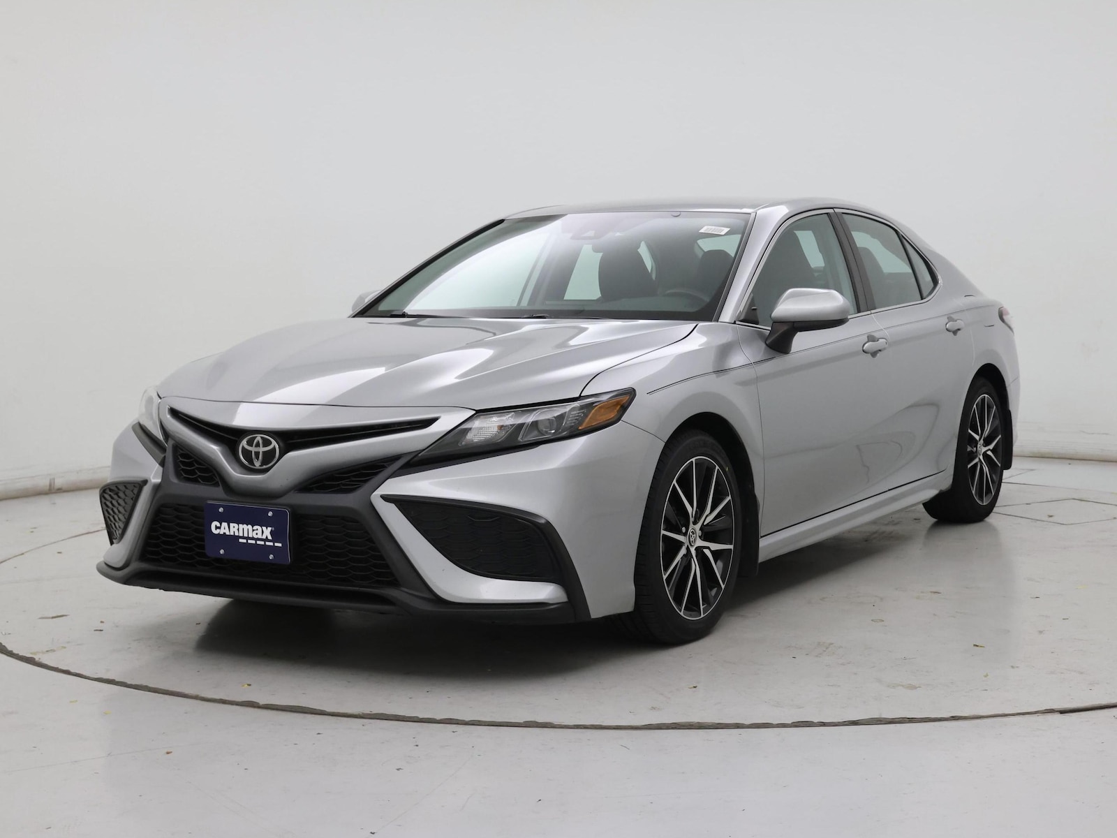 2021 Toyota Camry SE - Photo 5