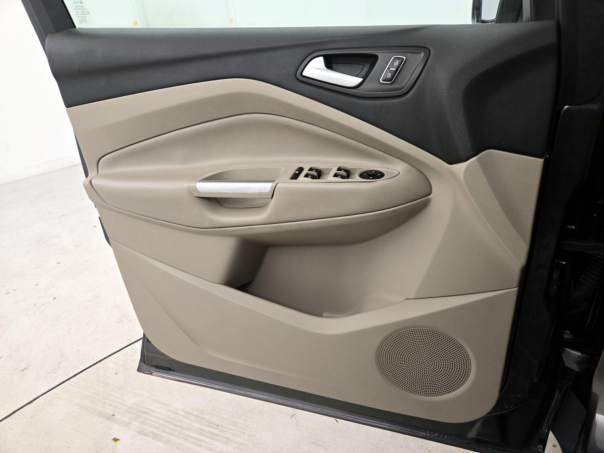 Thumbnail: 2015 Ford Escape - 12