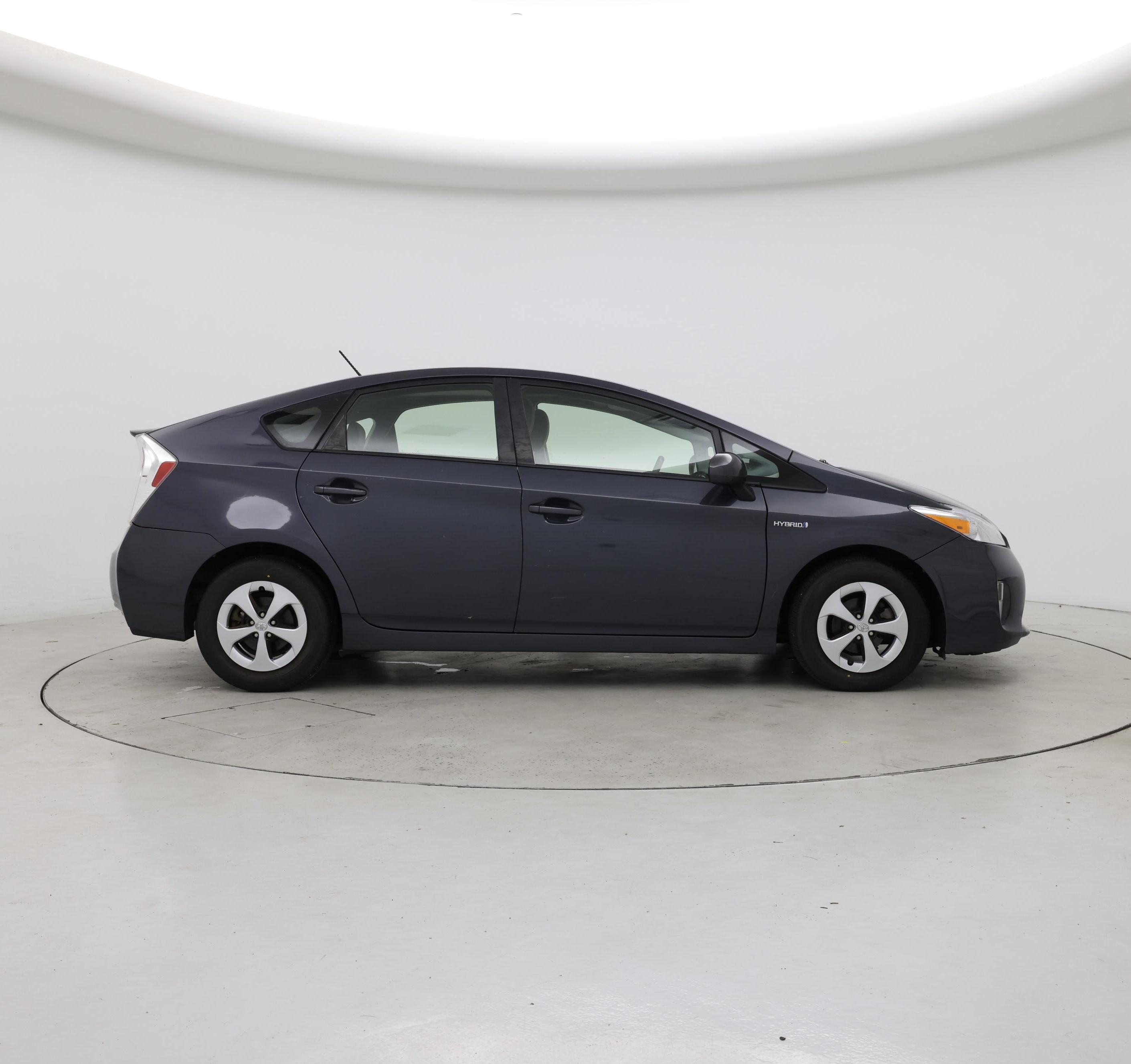 Thumbnail: 2013 Toyota Prius - 7