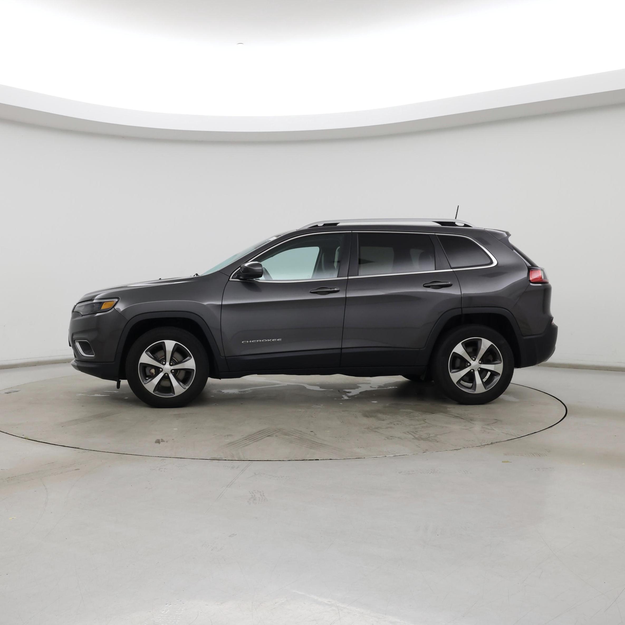 Thumbnail: 2020 Jeep Cherokee - 3