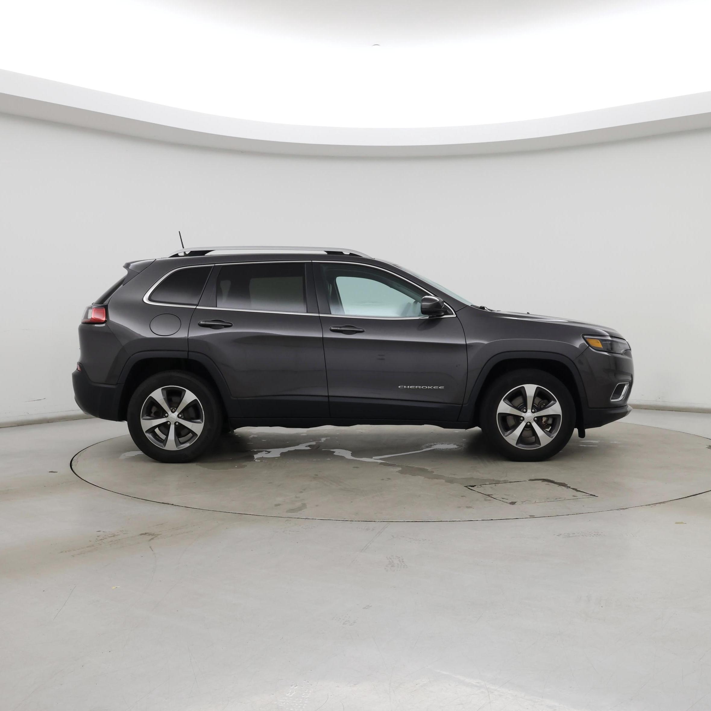 Thumbnail: 2020 Jeep Cherokee - 7