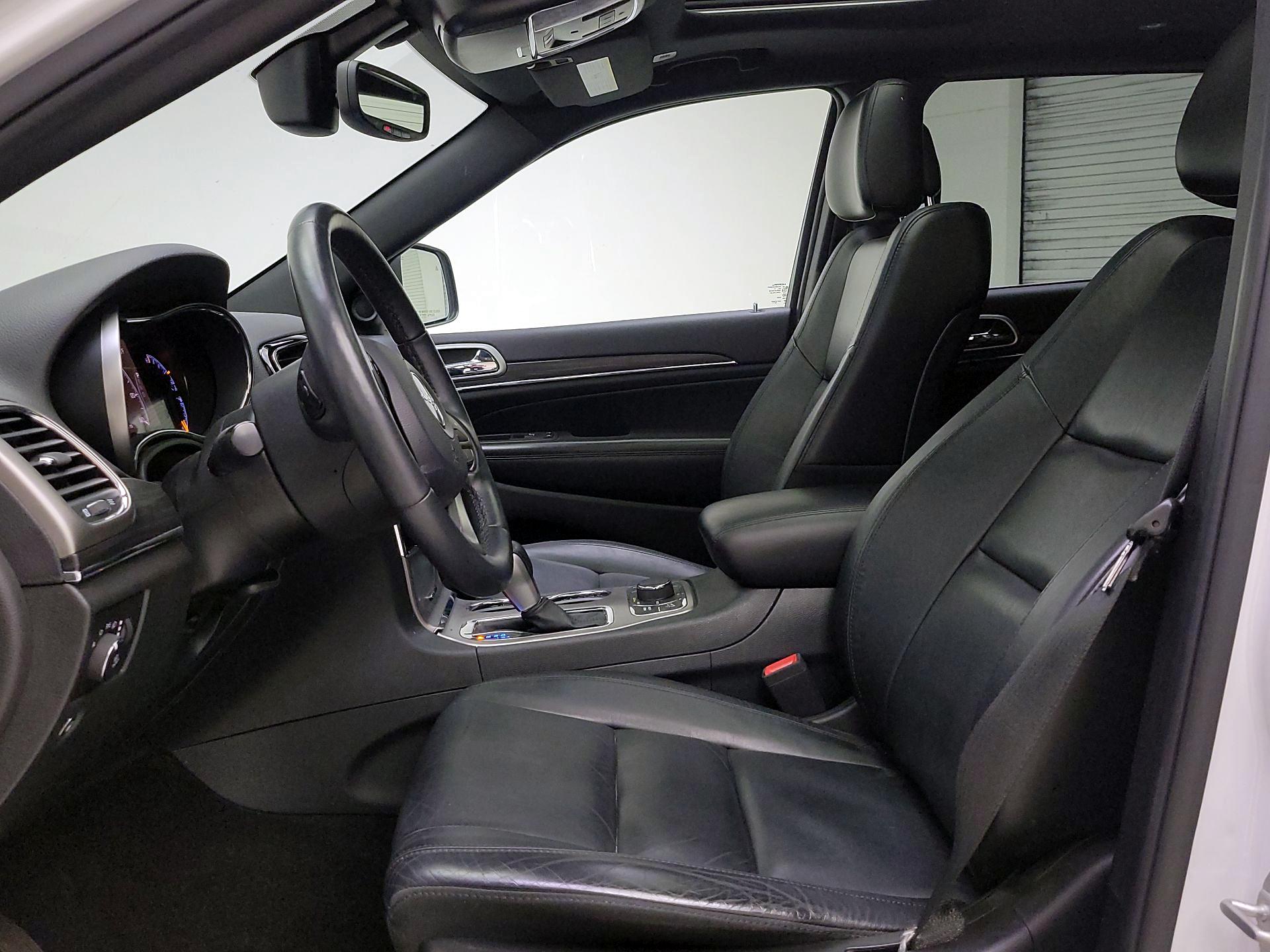 Thumbnail: 2019 Jeep Grand Cherokee - 11