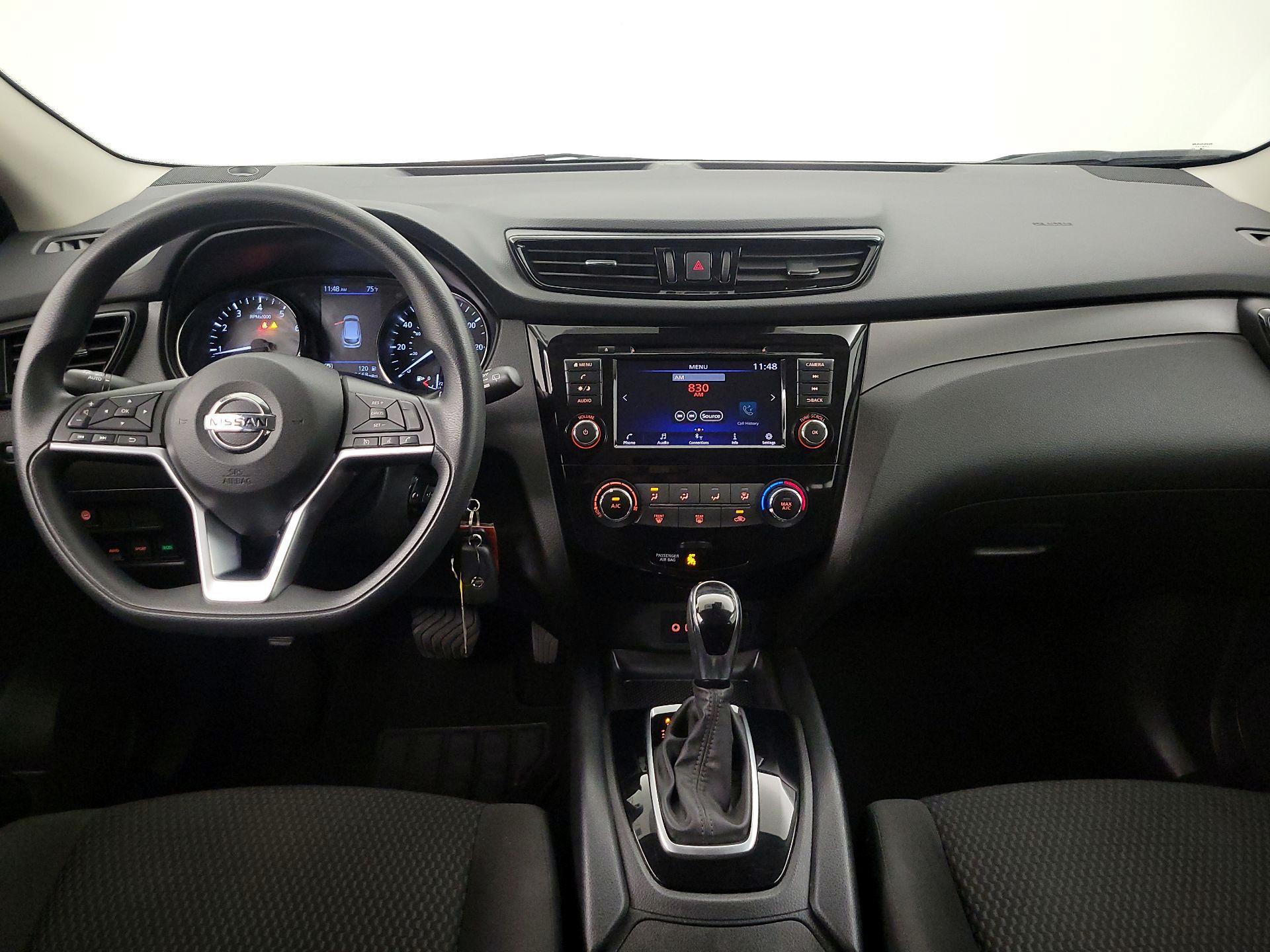 Thumbnail: 2022 Nissan Rogue Sport - 9