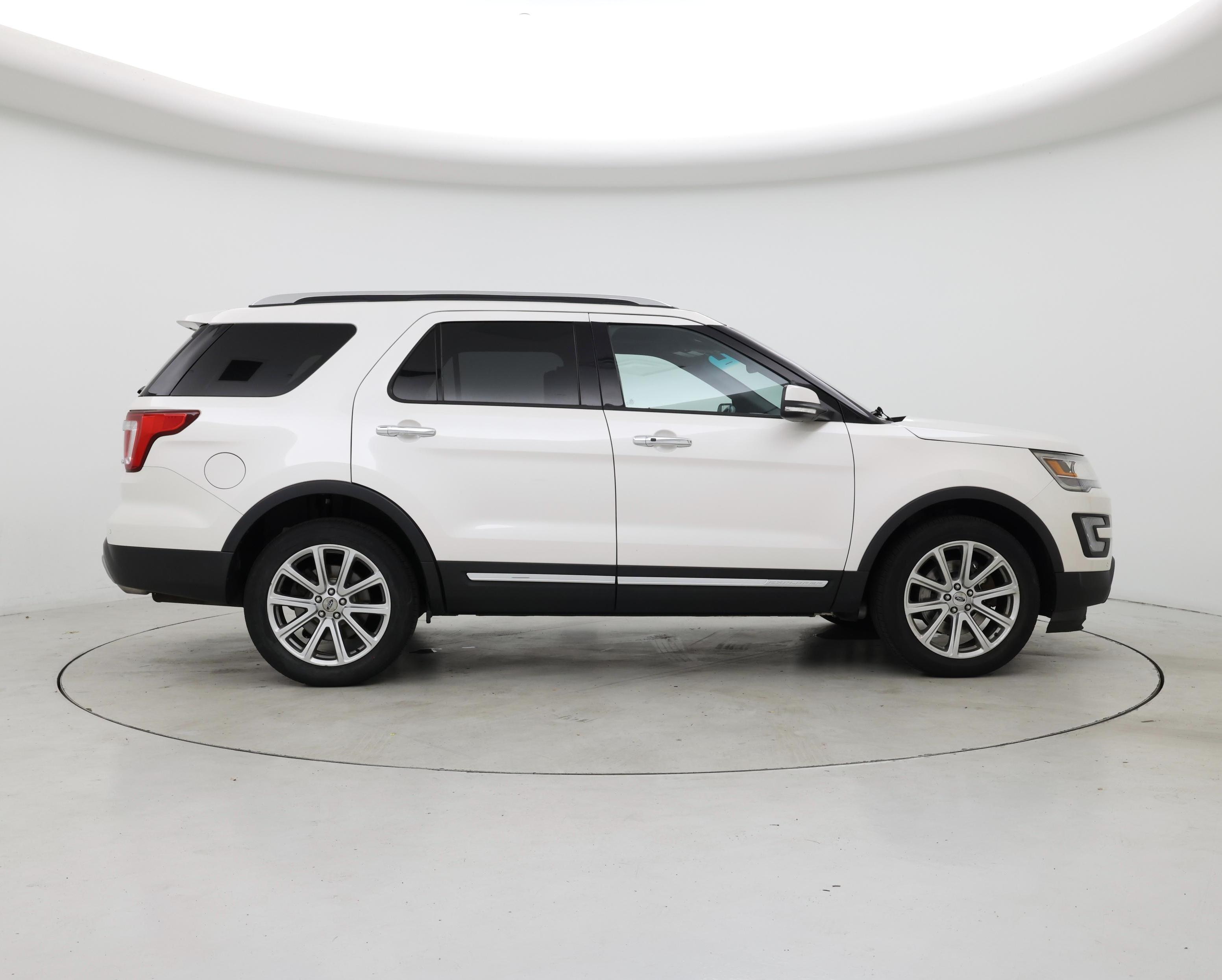 Thumbnail: 2017 Ford Explorer - 7