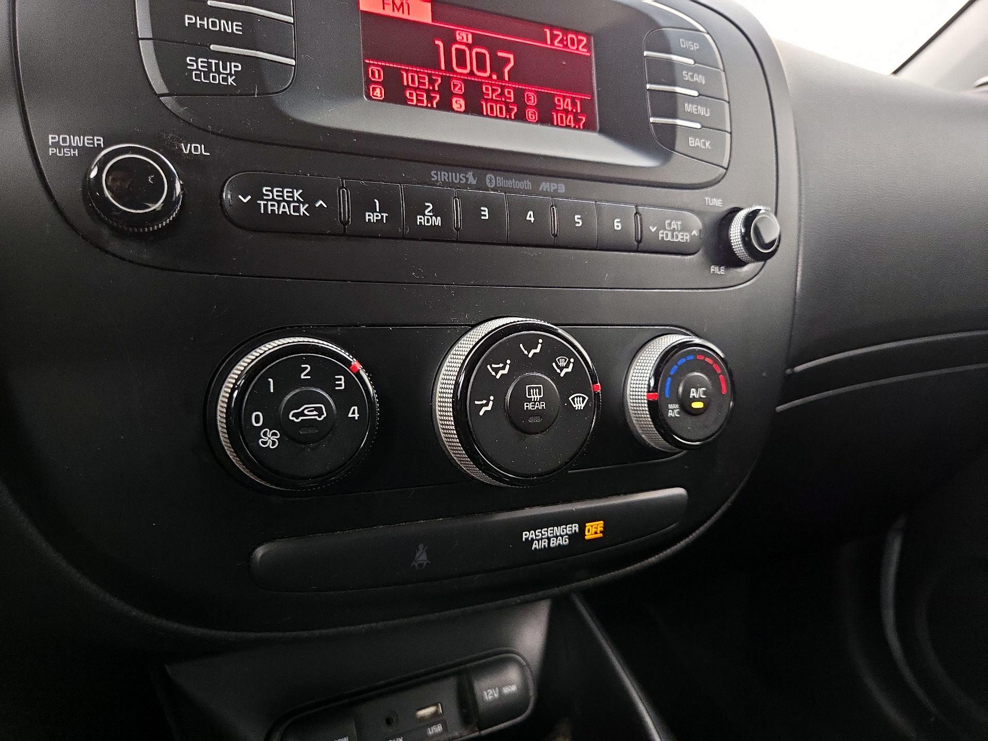 Thumbnail: 2016 Kia Soul - 15