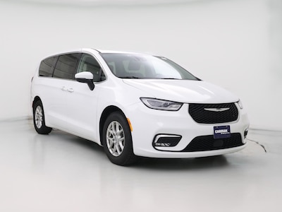 2023 Chrysler Pacifica Touring L -
                  Westborough, MA