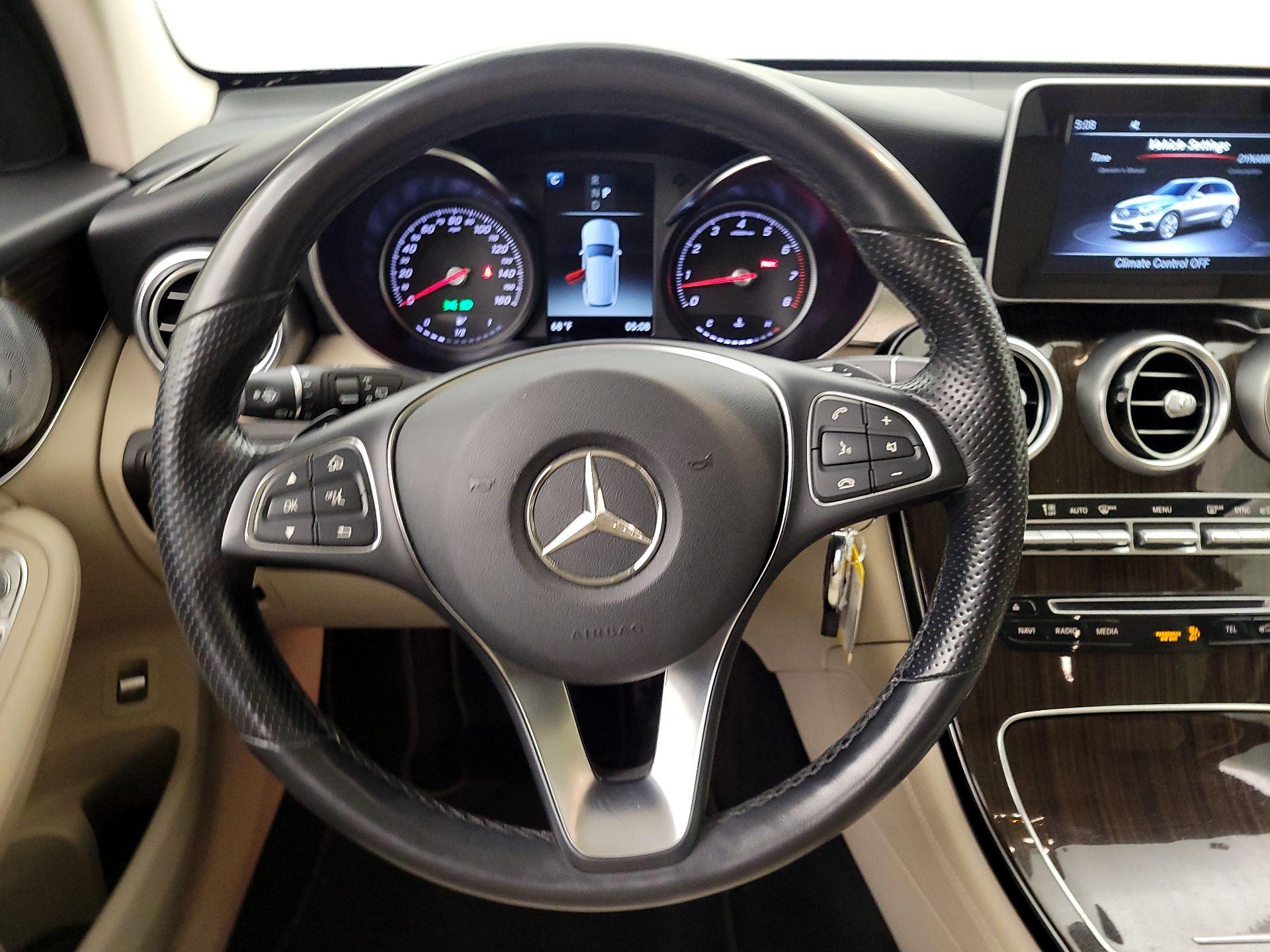 Thumbnail: 2019 Mercedes-Benz GLC - 10