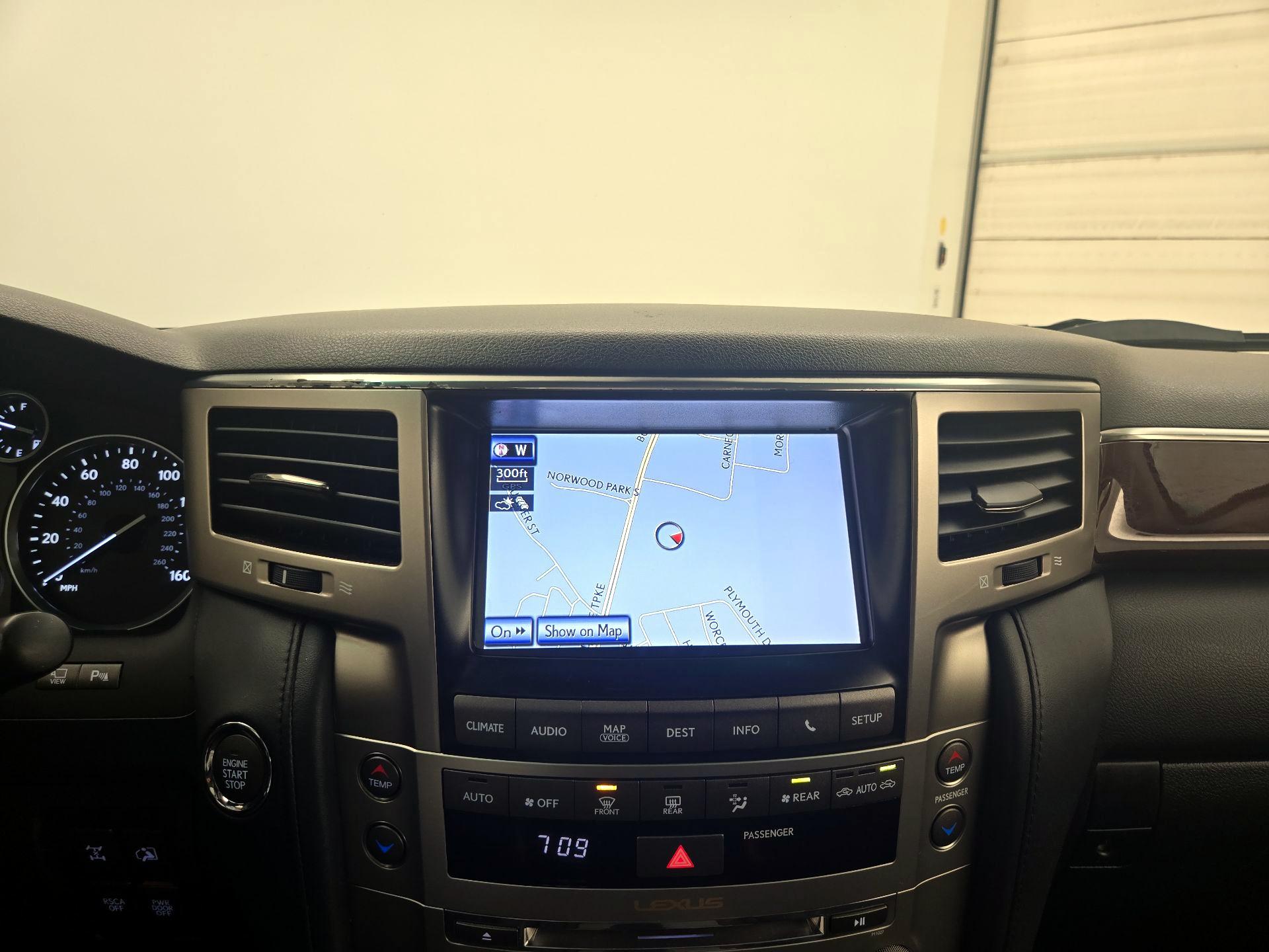 Thumbnail: 2015 Lexus LX - 12
