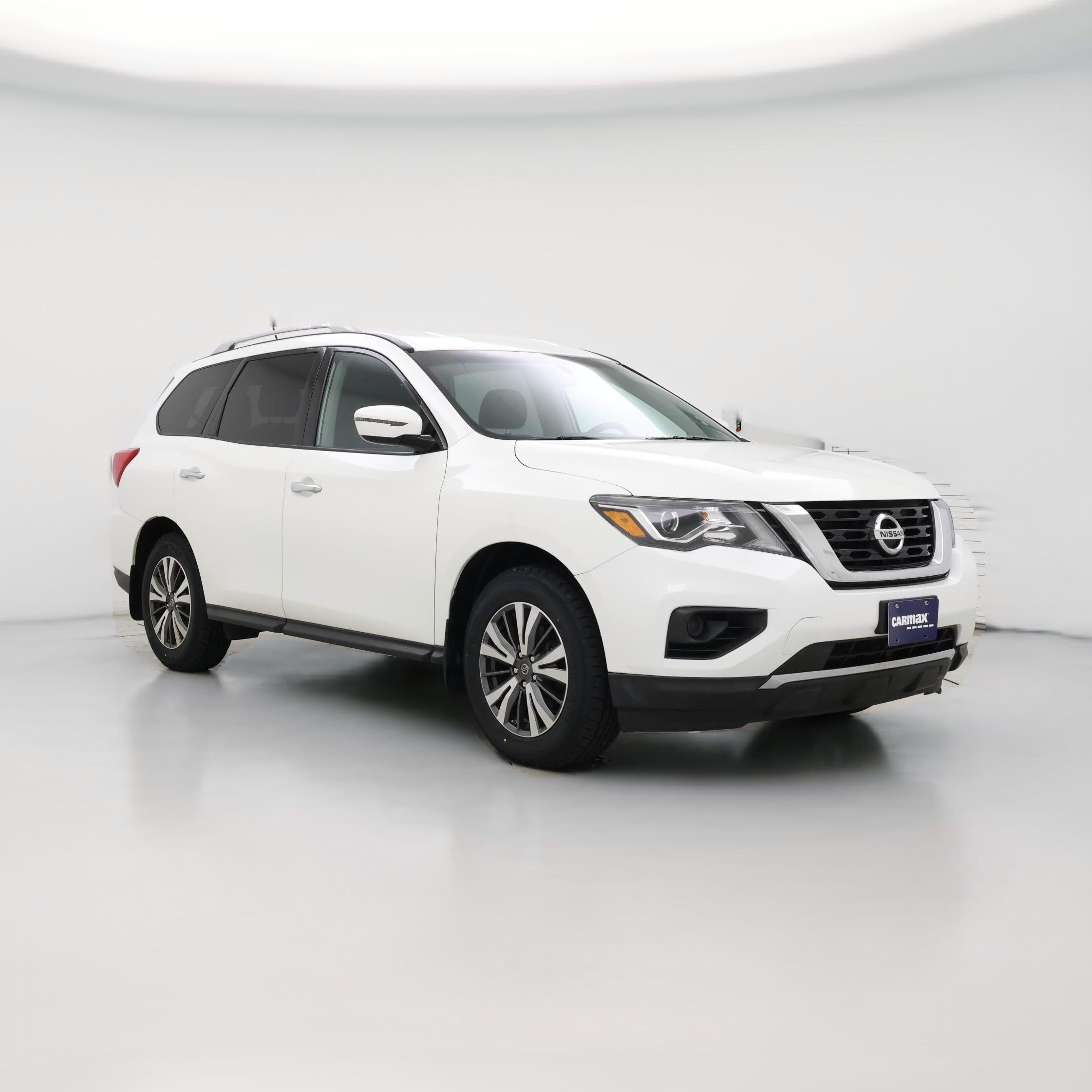 Thumbnail: 2017 Nissan Pathfinder - 1