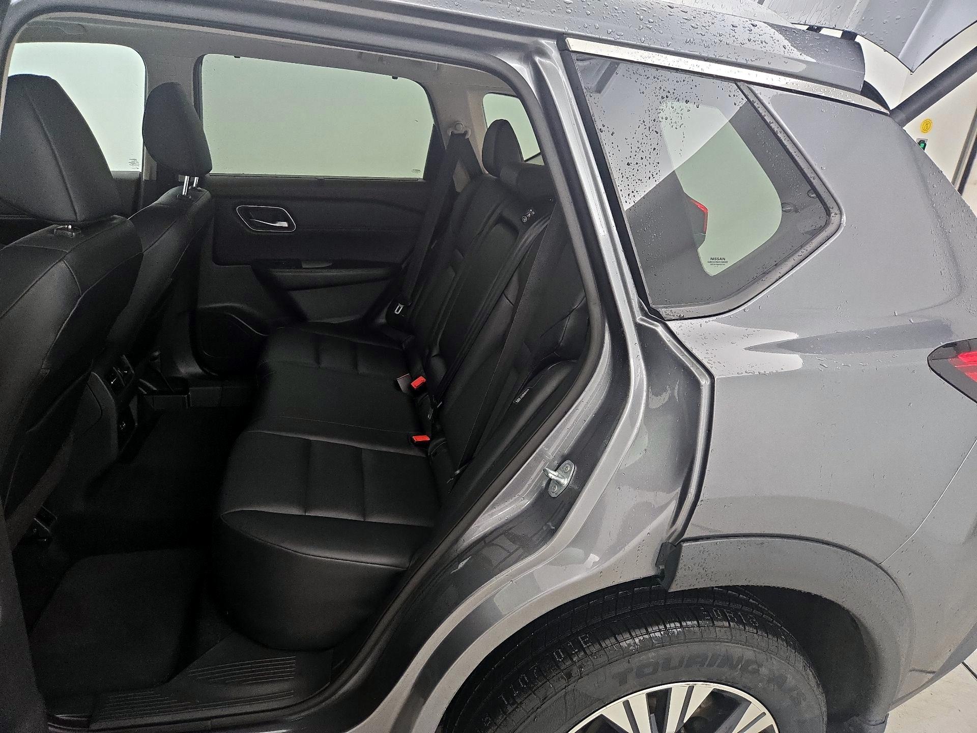 Thumbnail: 2021 Nissan Rogue - 20