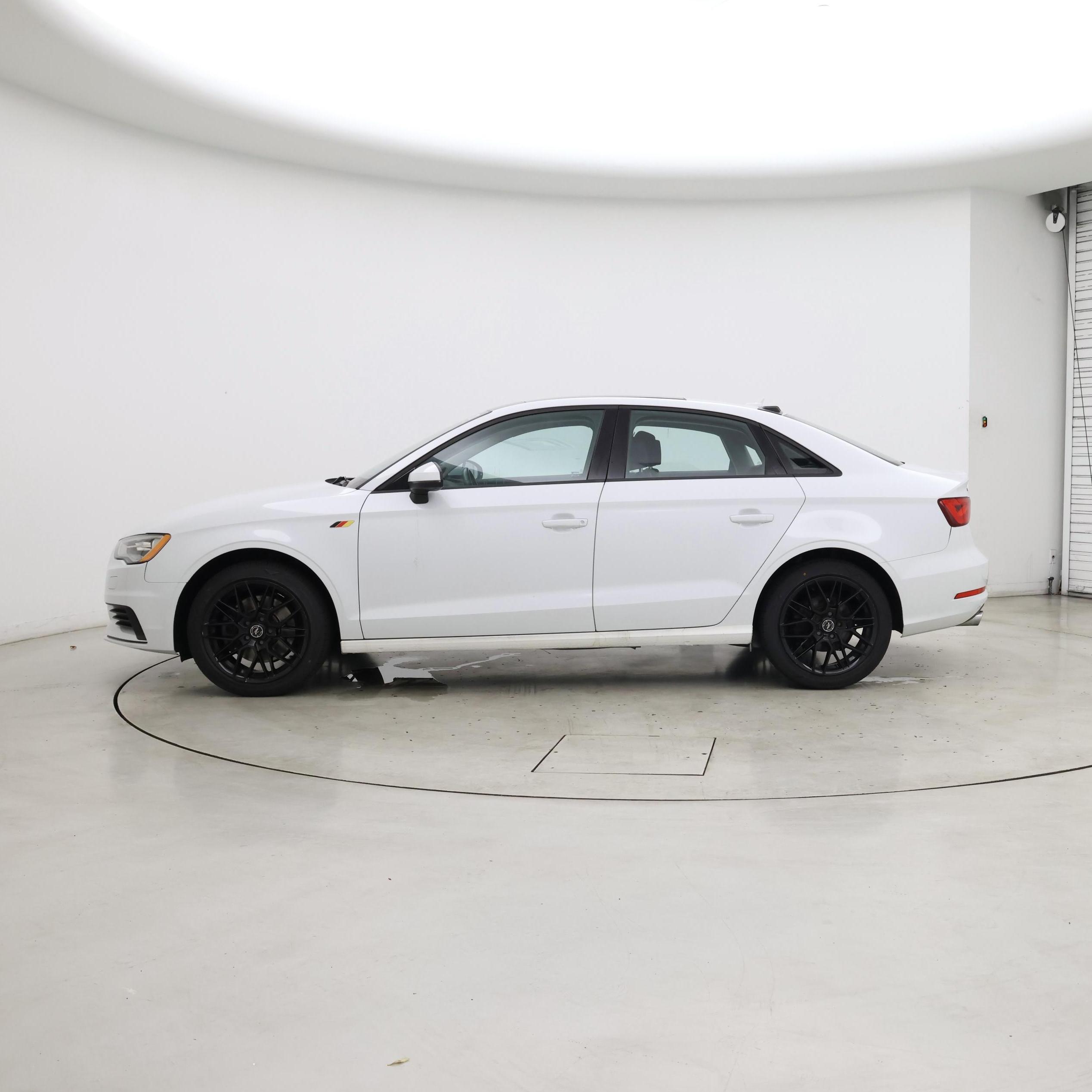 Thumbnail: 2015 Audi A3 - 3