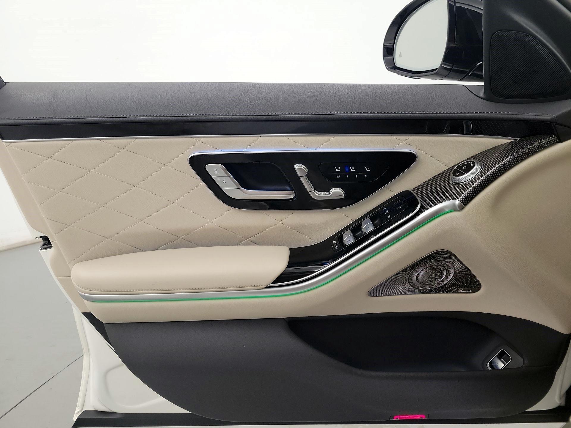 Thumbnail: 2022 Mercedes-Benz S-Class - 10