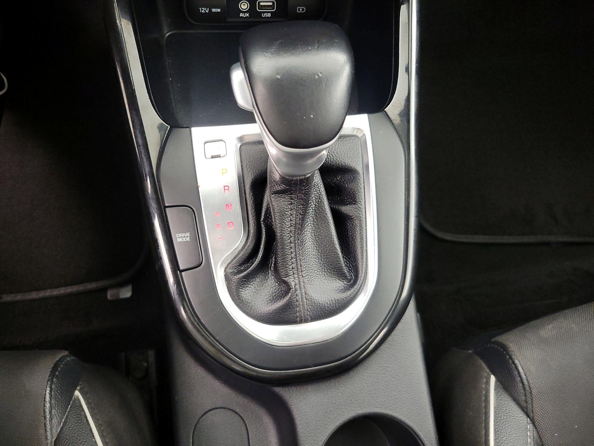 Thumbnail: 2020 Kia Forte - 17