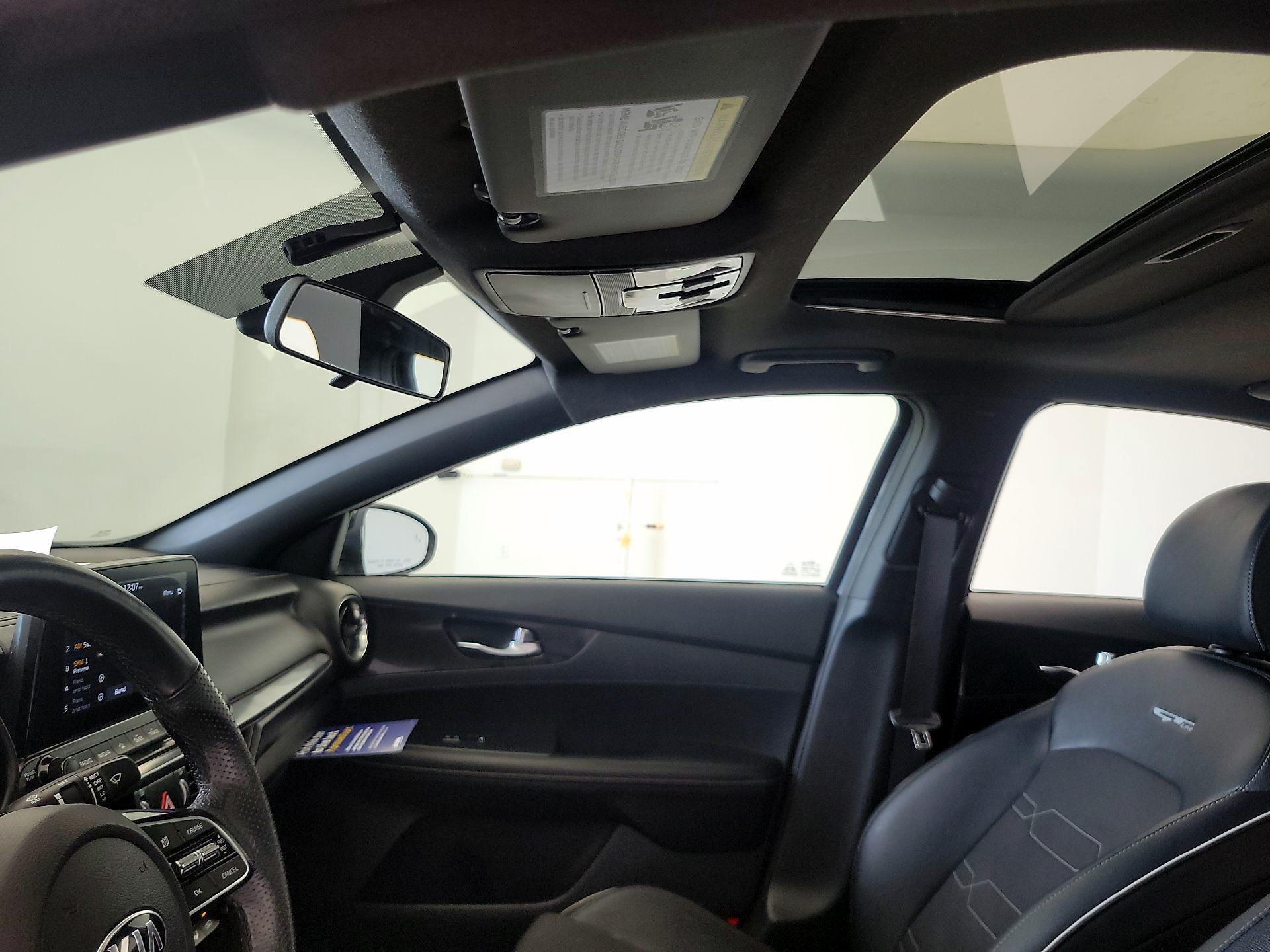 Thumbnail: 2020 Kia Forte - 19