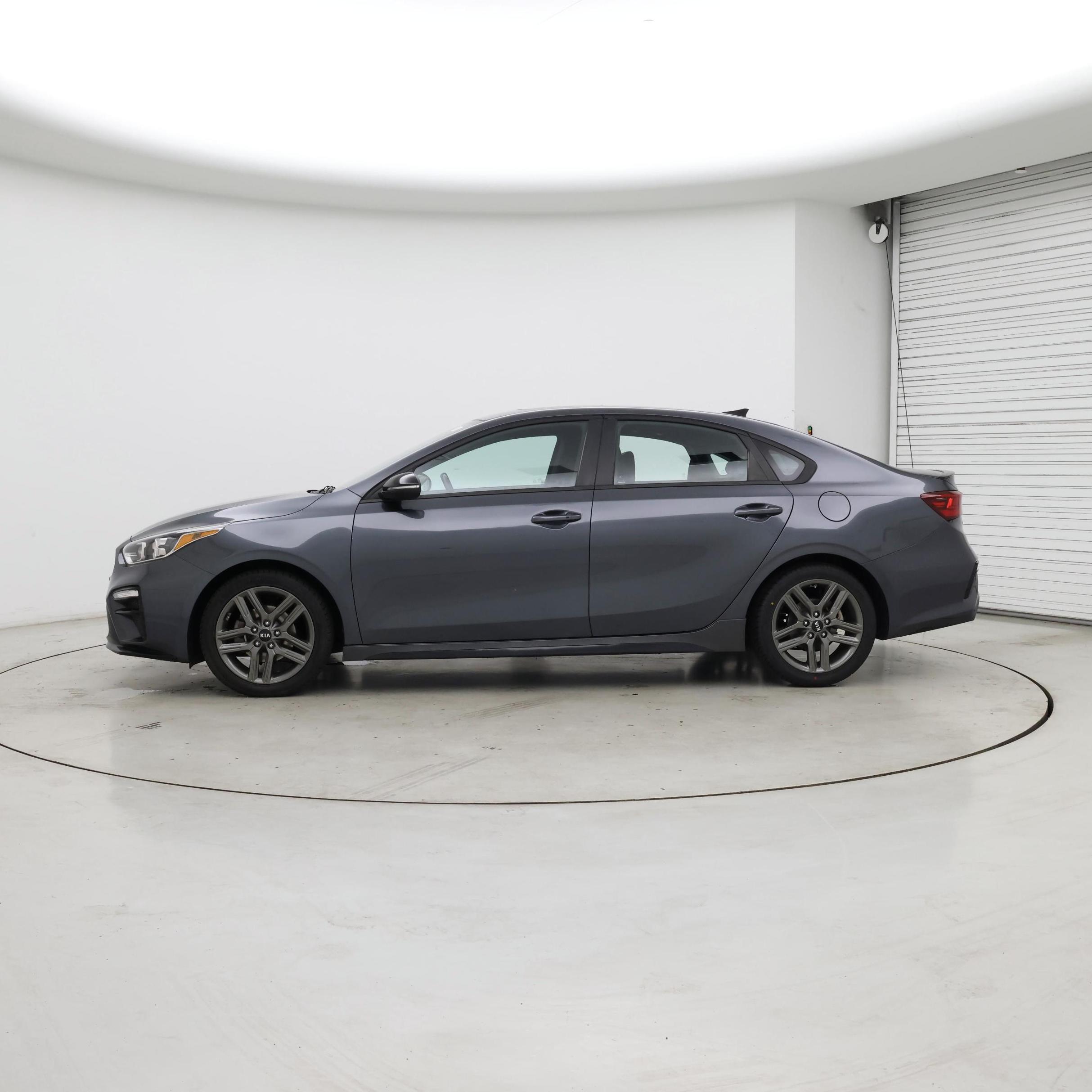 Thumbnail: 2020 Kia Forte - 3