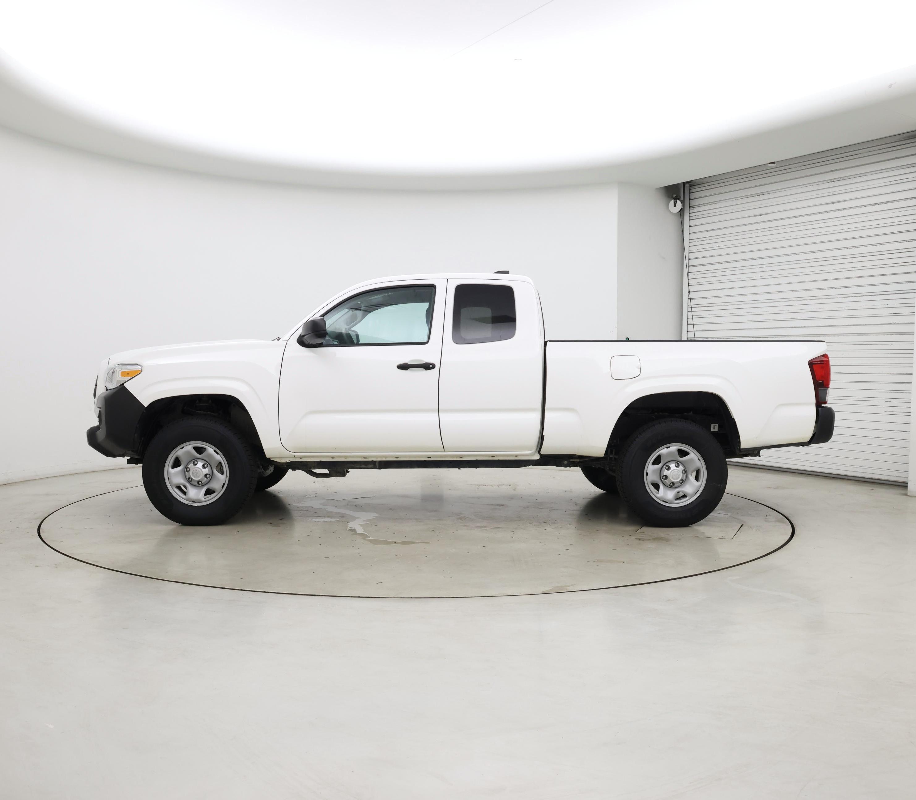 Thumbnail: 2023 Toyota Tacoma - 3