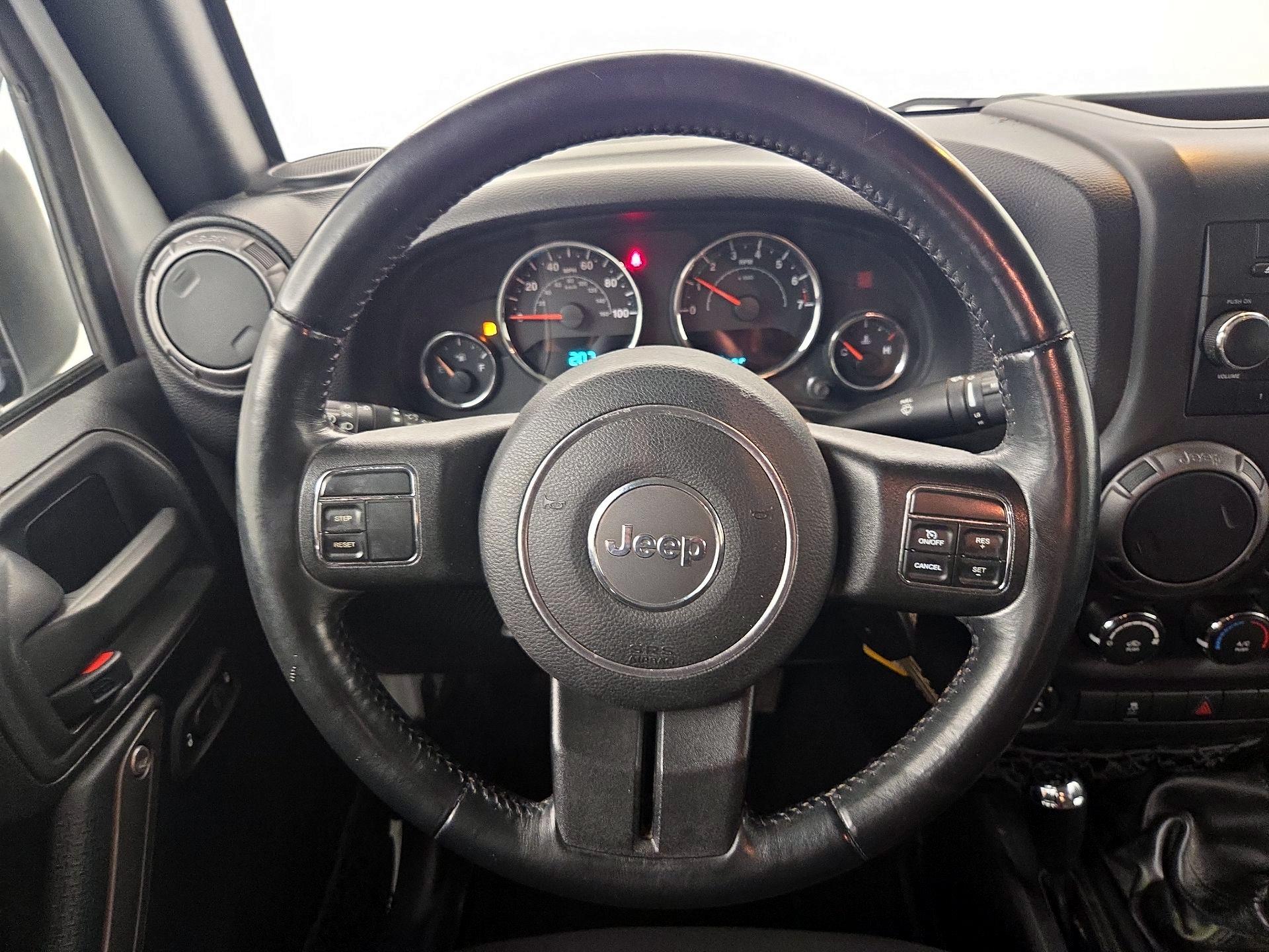 Thumbnail: 2016 Jeep Wrangler - 10