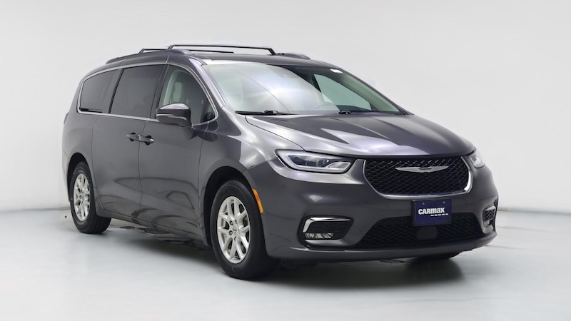 2022 Chrysler Pacifica Touring L Hero Image
