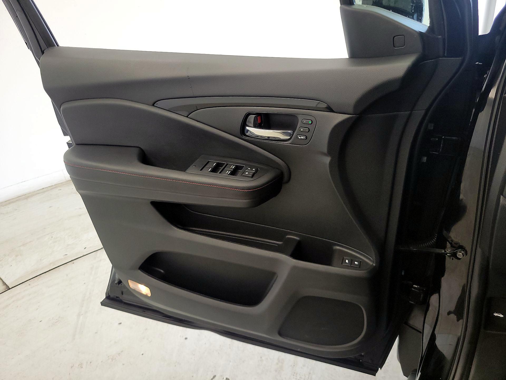 Thumbnail: 2021 Honda Pilot - 12