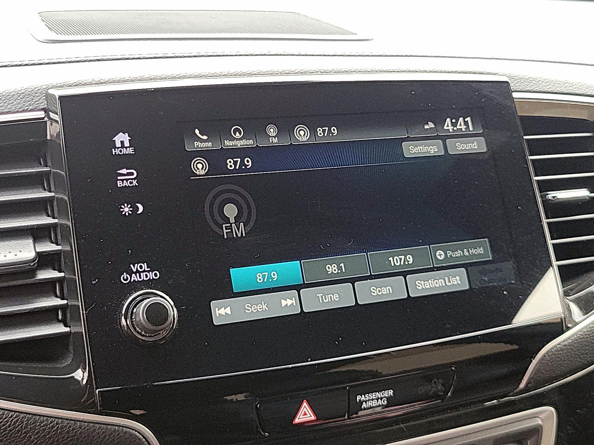 Thumbnail: 2021 Honda Pilot - 16