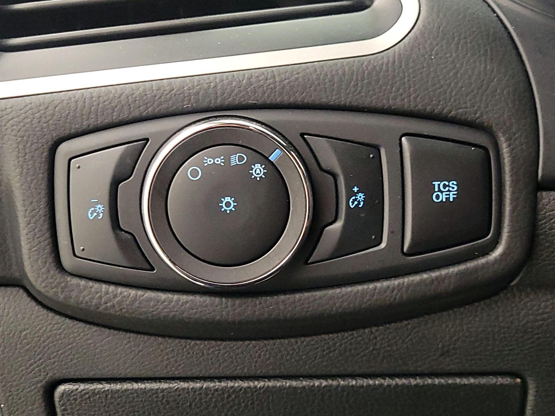 Thumbnail: 2023 Ford Edge - 13