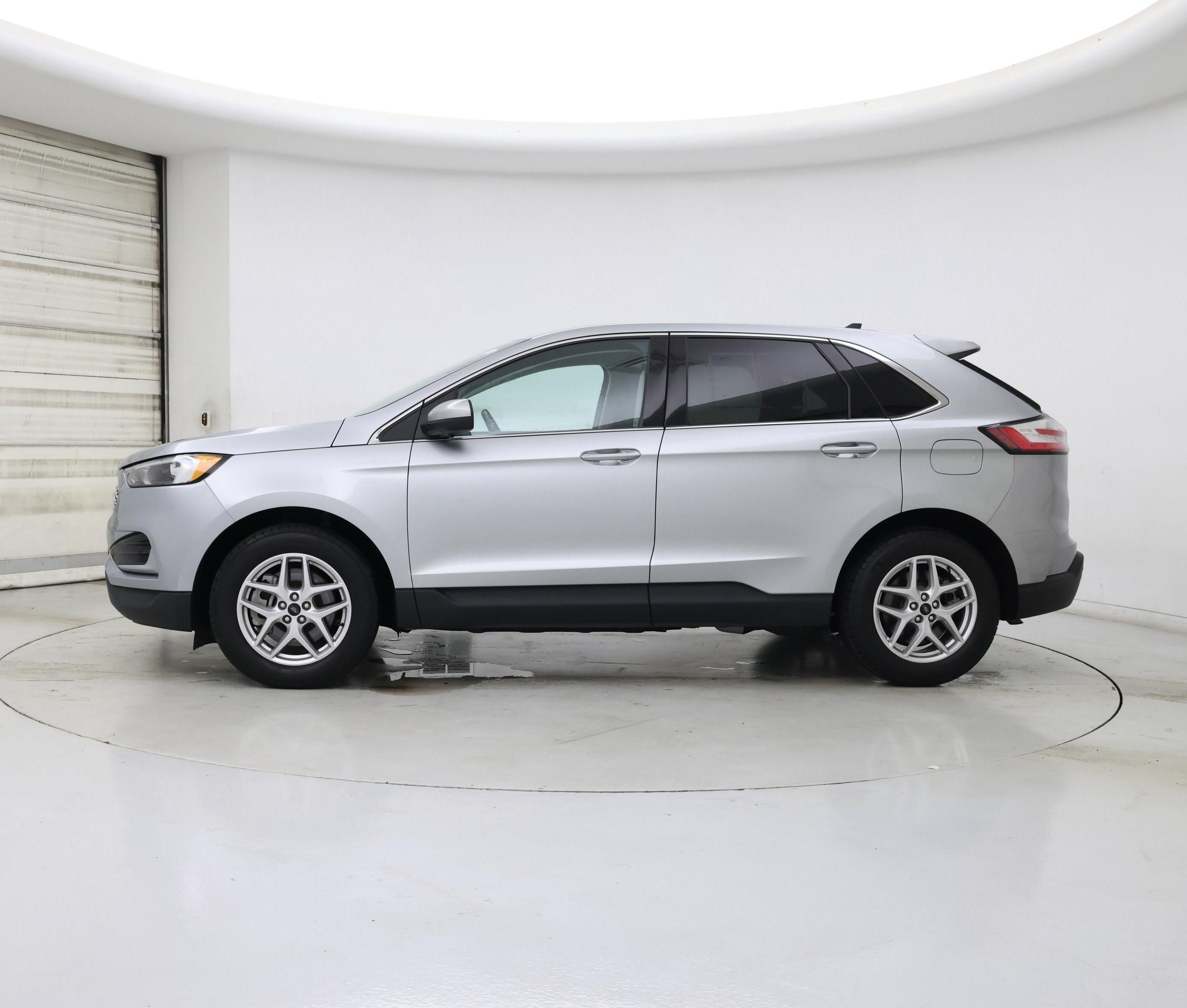 Thumbnail: 2023 Ford Edge - 3