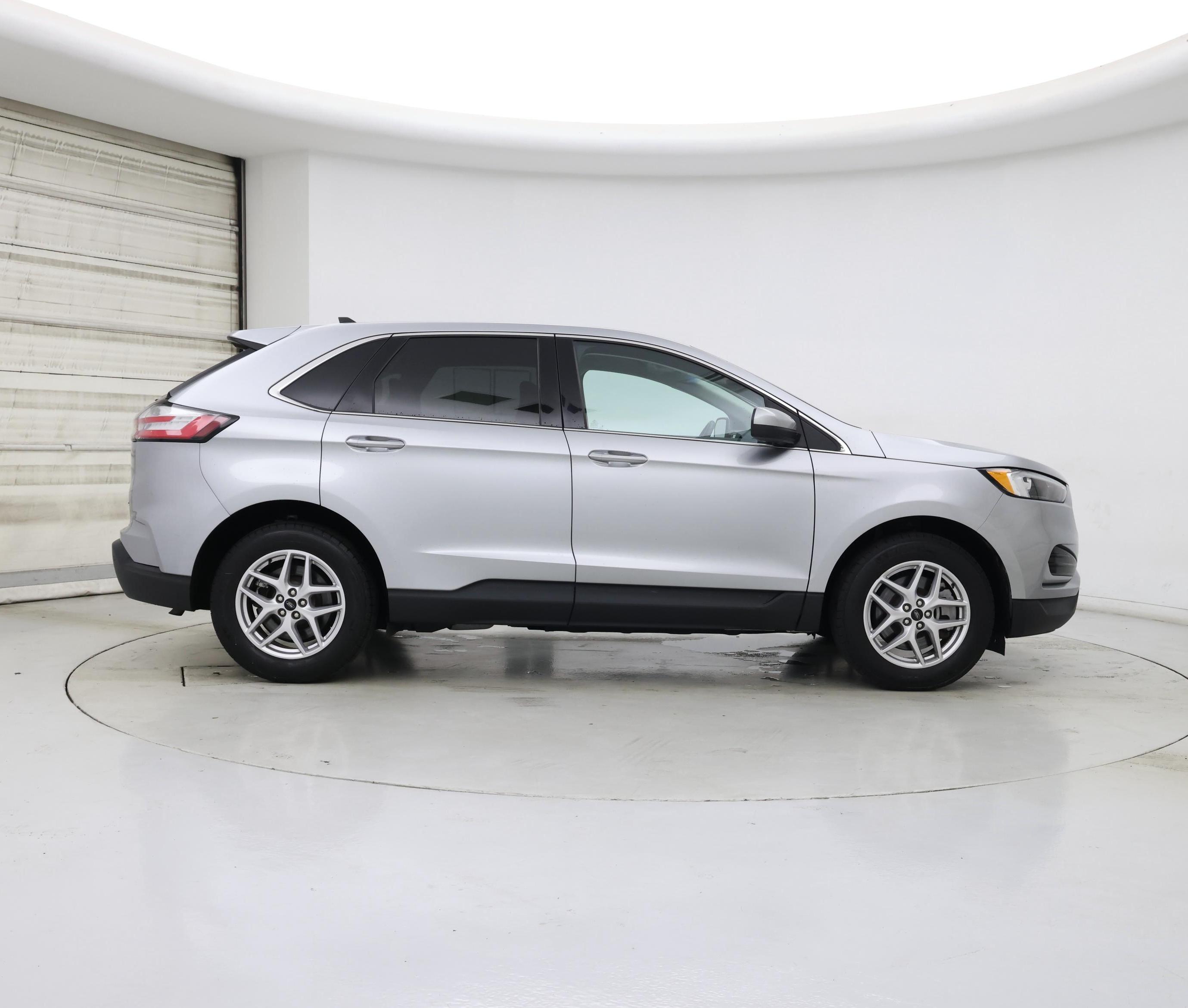 Thumbnail: 2023 Ford Edge - 7