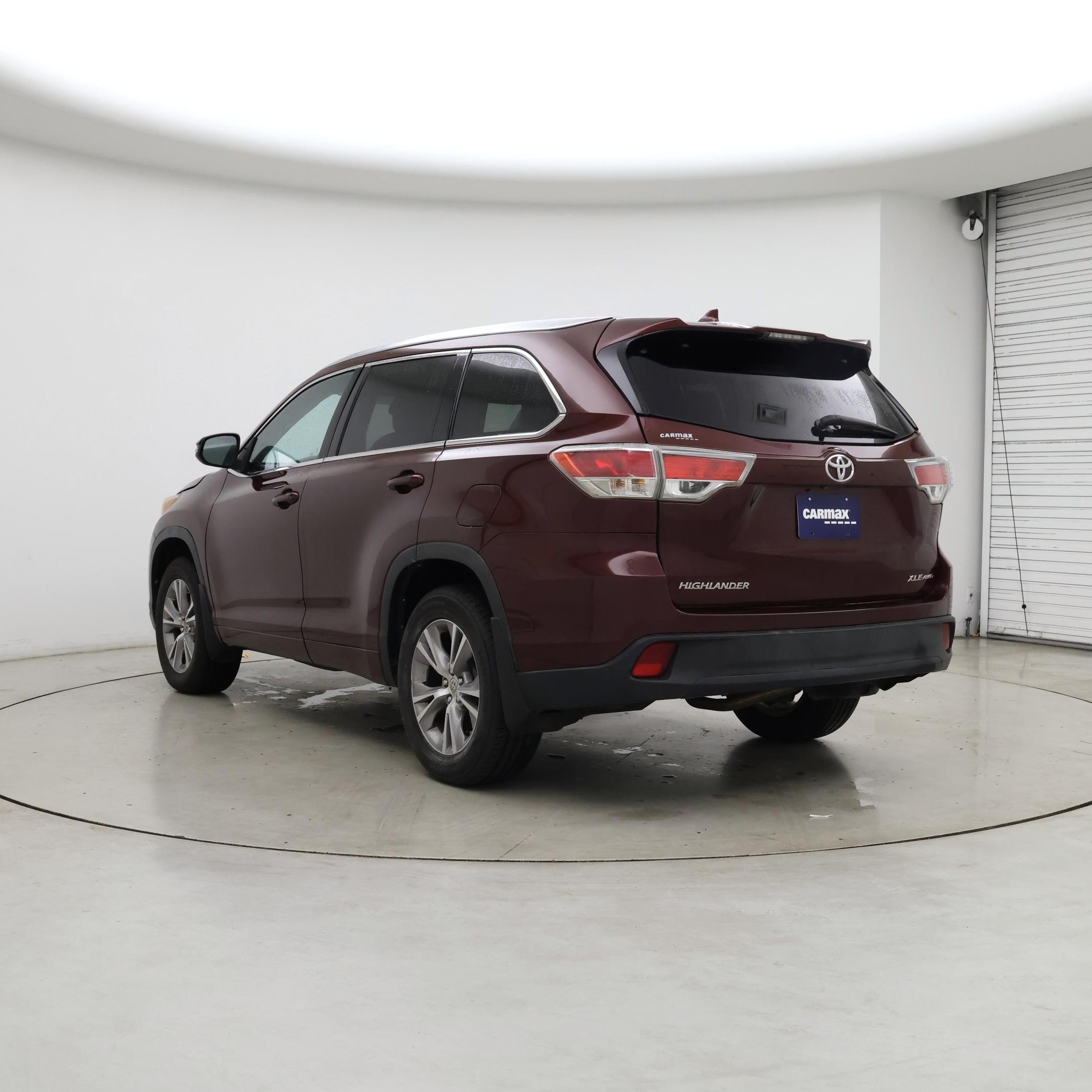 Thumbnail: 2015 Toyota Highlander - 2