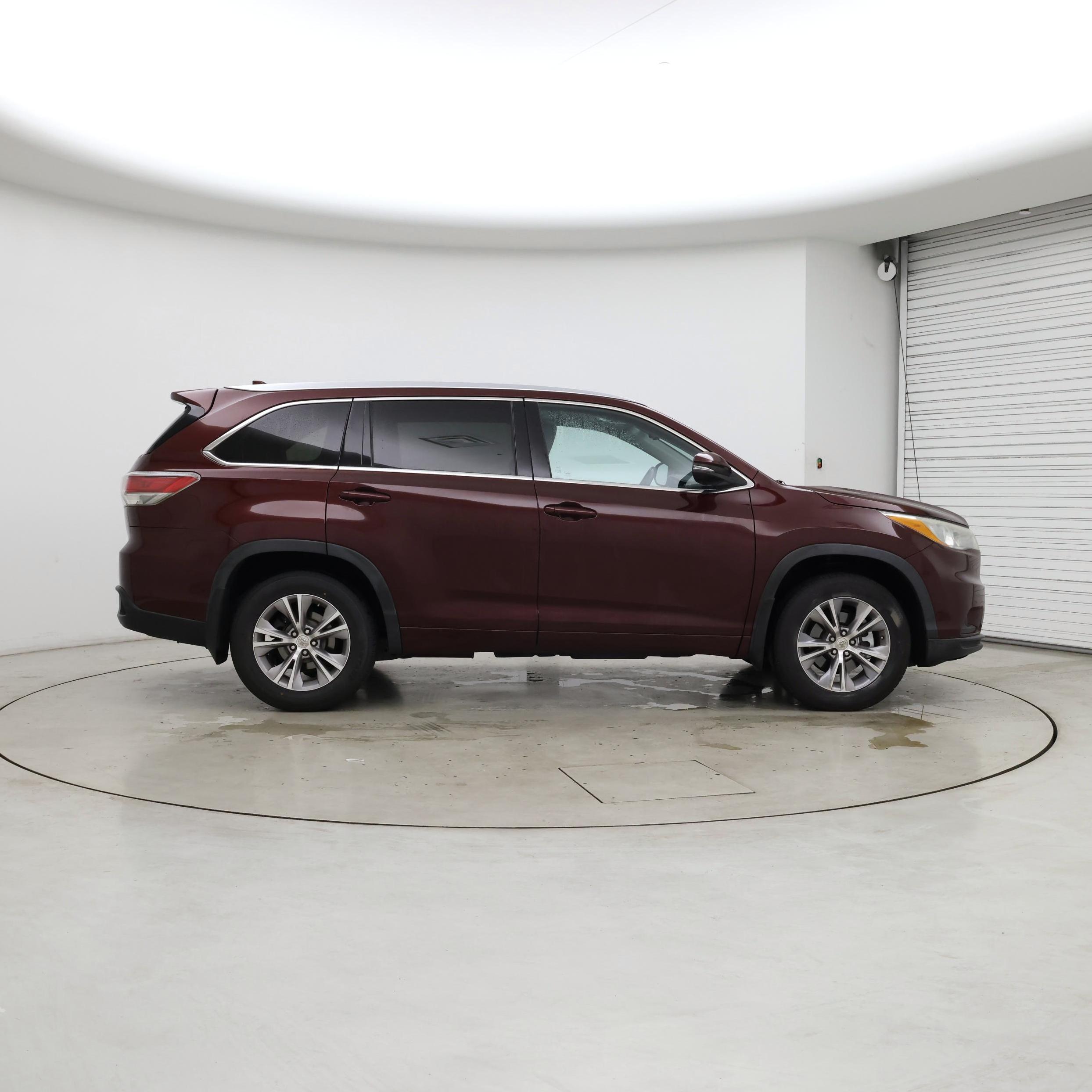 Thumbnail: 2015 Toyota Highlander - 7