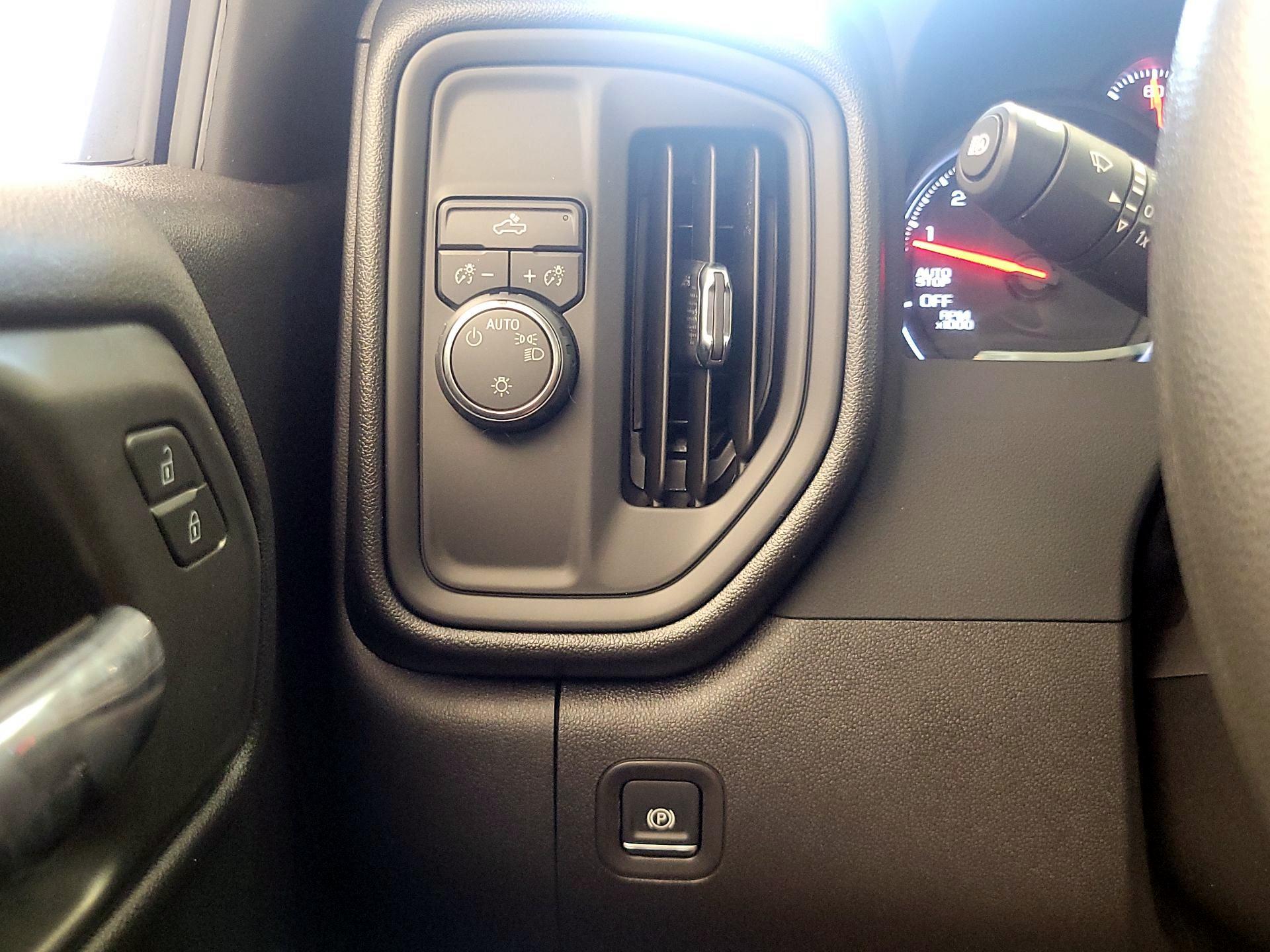 Thumbnail: 2024 Chevrolet Silverado 1500 - 13