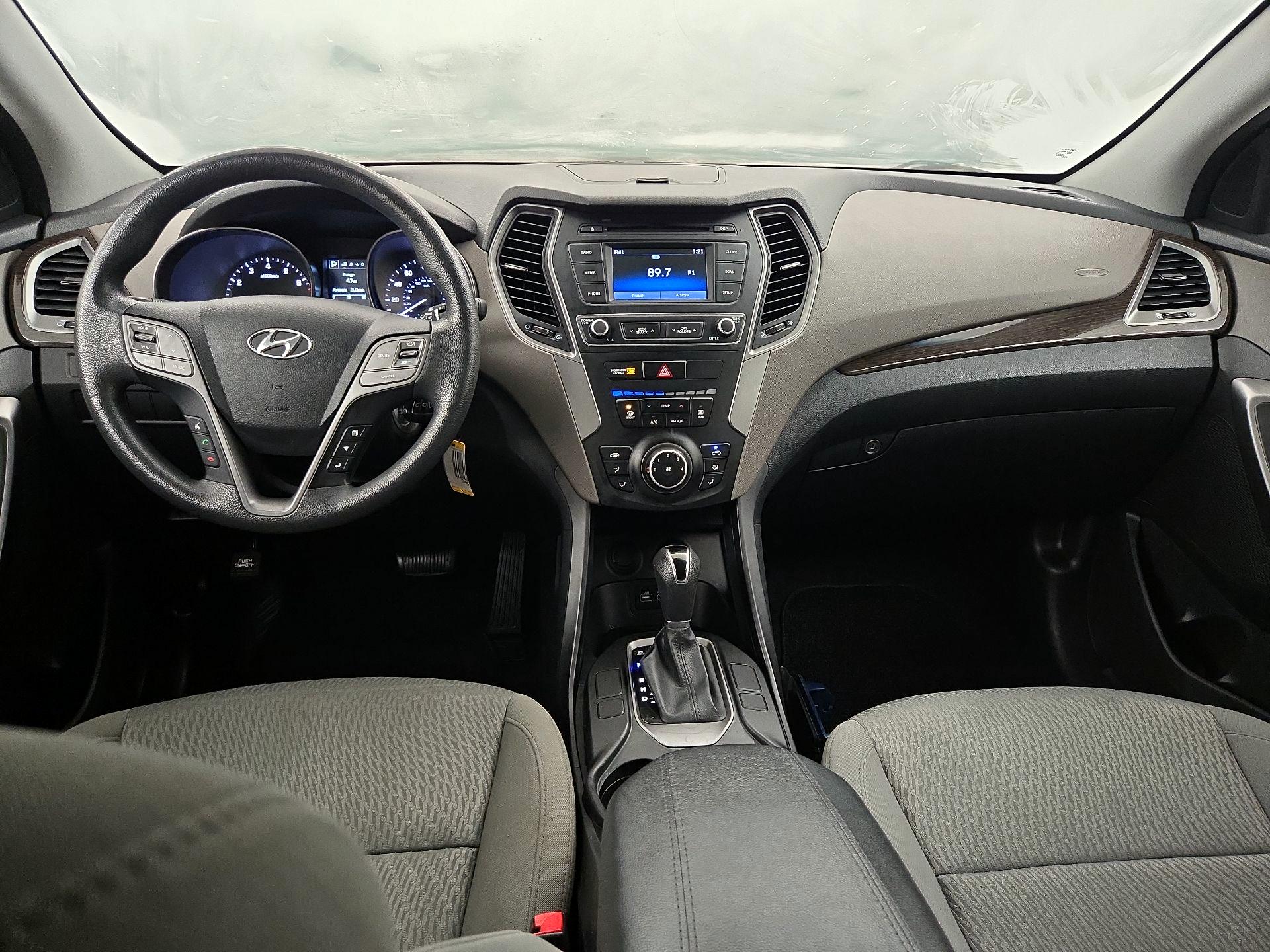 Thumbnail: 2017 Hyundai Santa Fe - 9