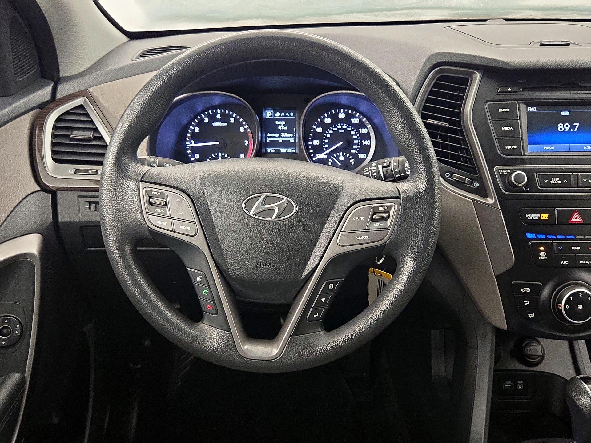 Thumbnail: 2017 Hyundai Santa Fe - 10