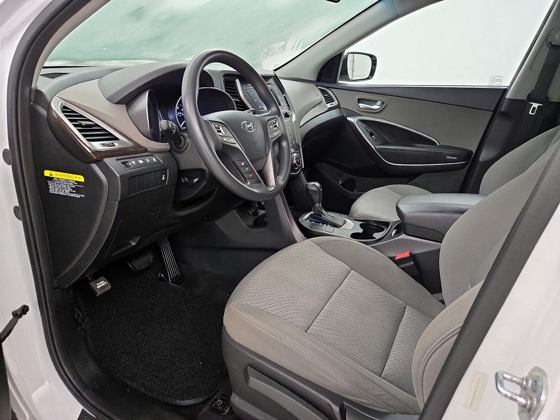 Thumbnail: 2017 Hyundai Santa Fe - 11