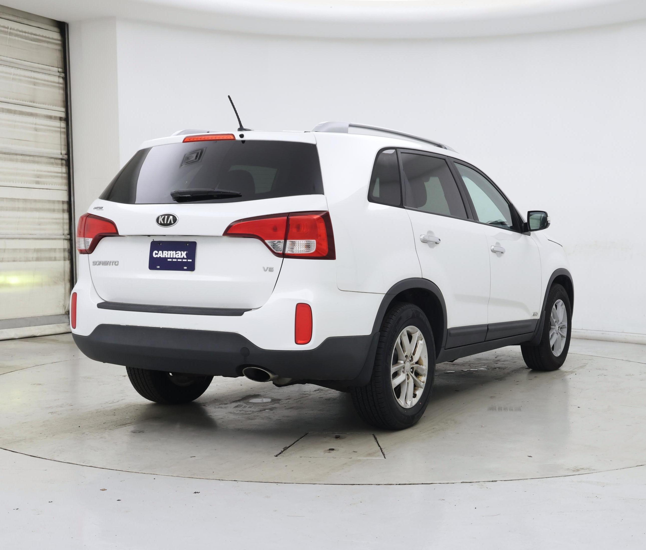 Thumbnail: 2015 Kia Sorento - 8