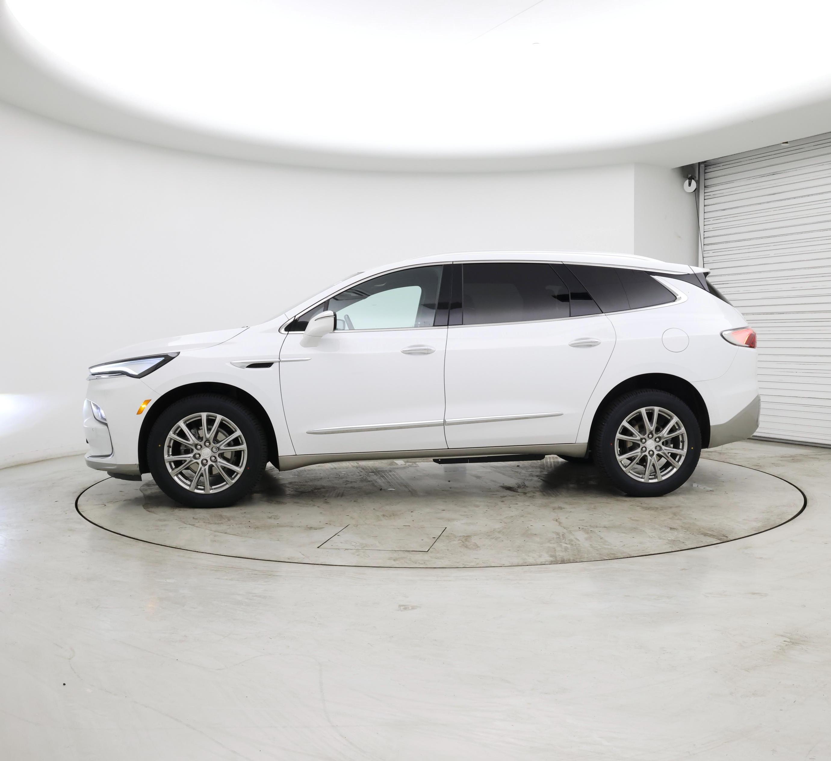 Thumbnail: 2022 Buick Enclave - 3