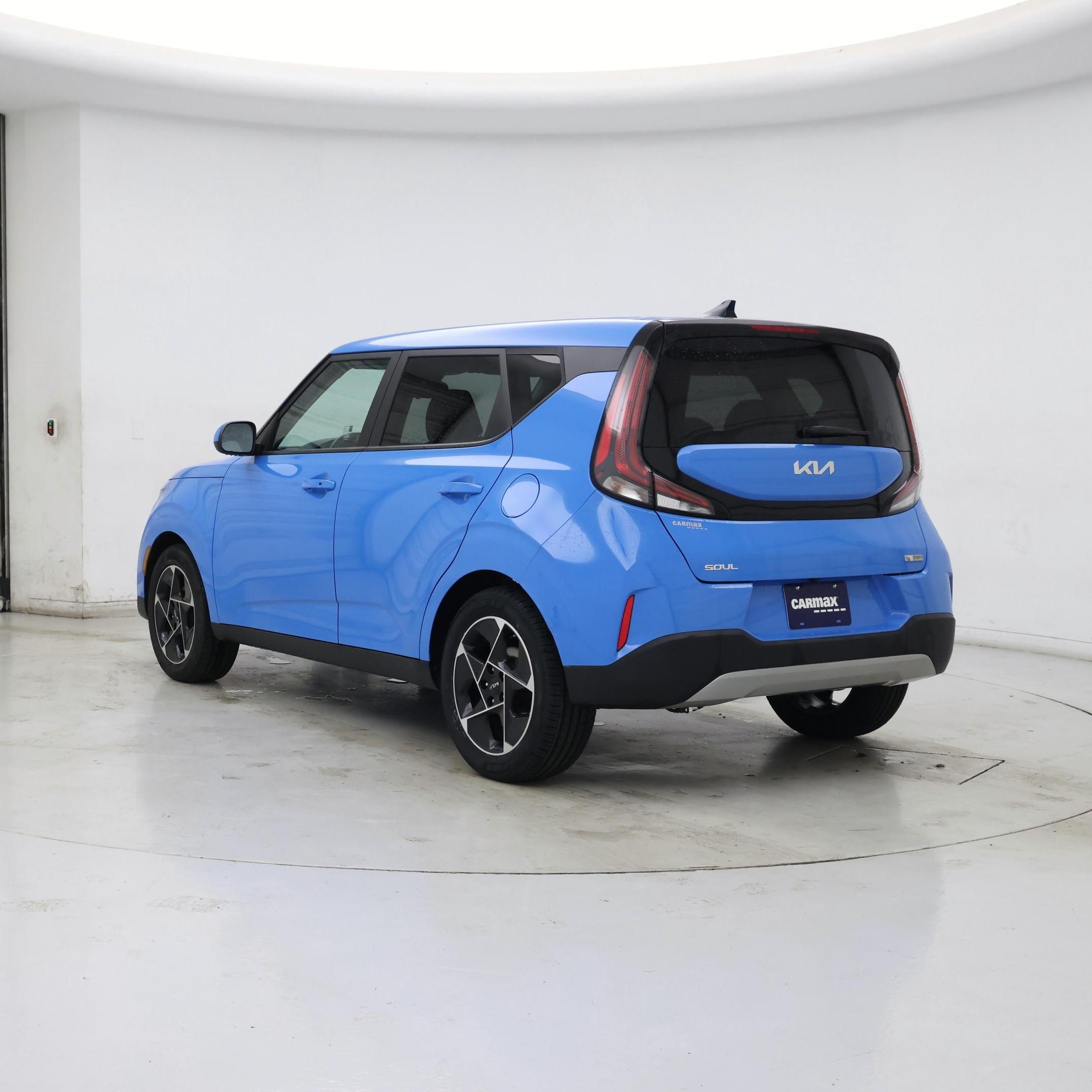 Thumbnail: 2023 Kia Soul - 2