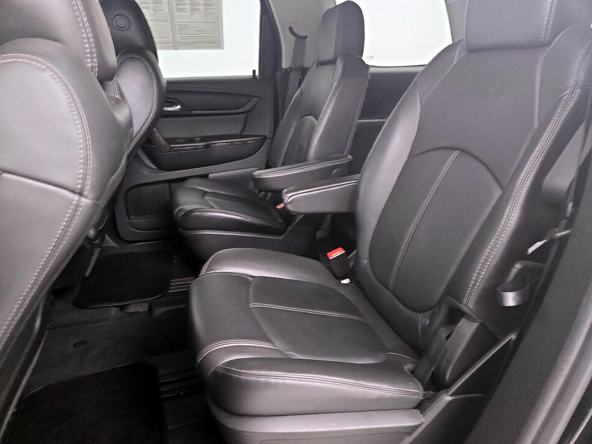 Thumbnail: 2016 GMC Acadia - 19