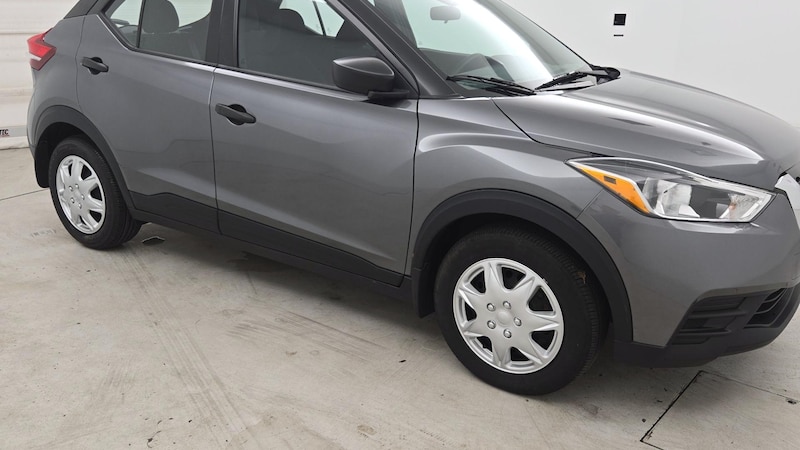 2020 Nissan Kicks S Hero Image