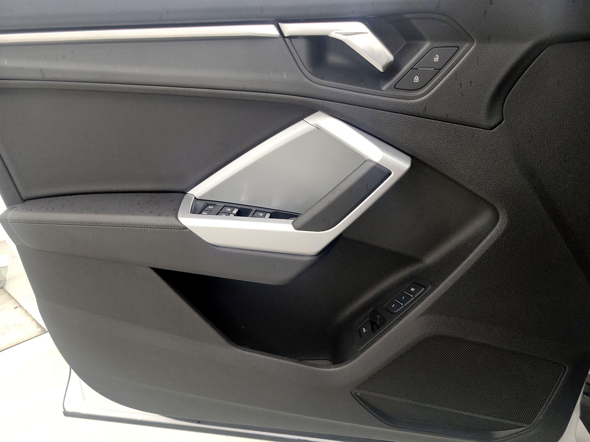 Thumbnail: 2024 Audi Q3 - 12