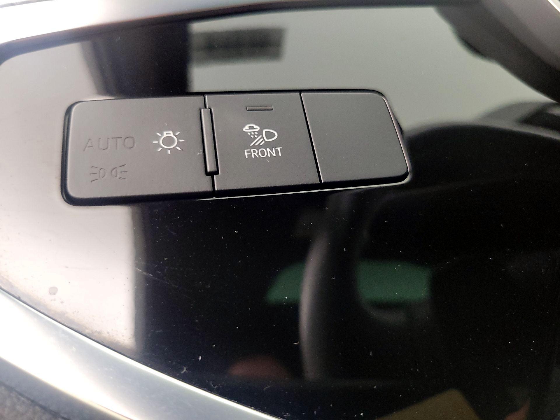 Thumbnail: 2024 Audi Q3 - 13