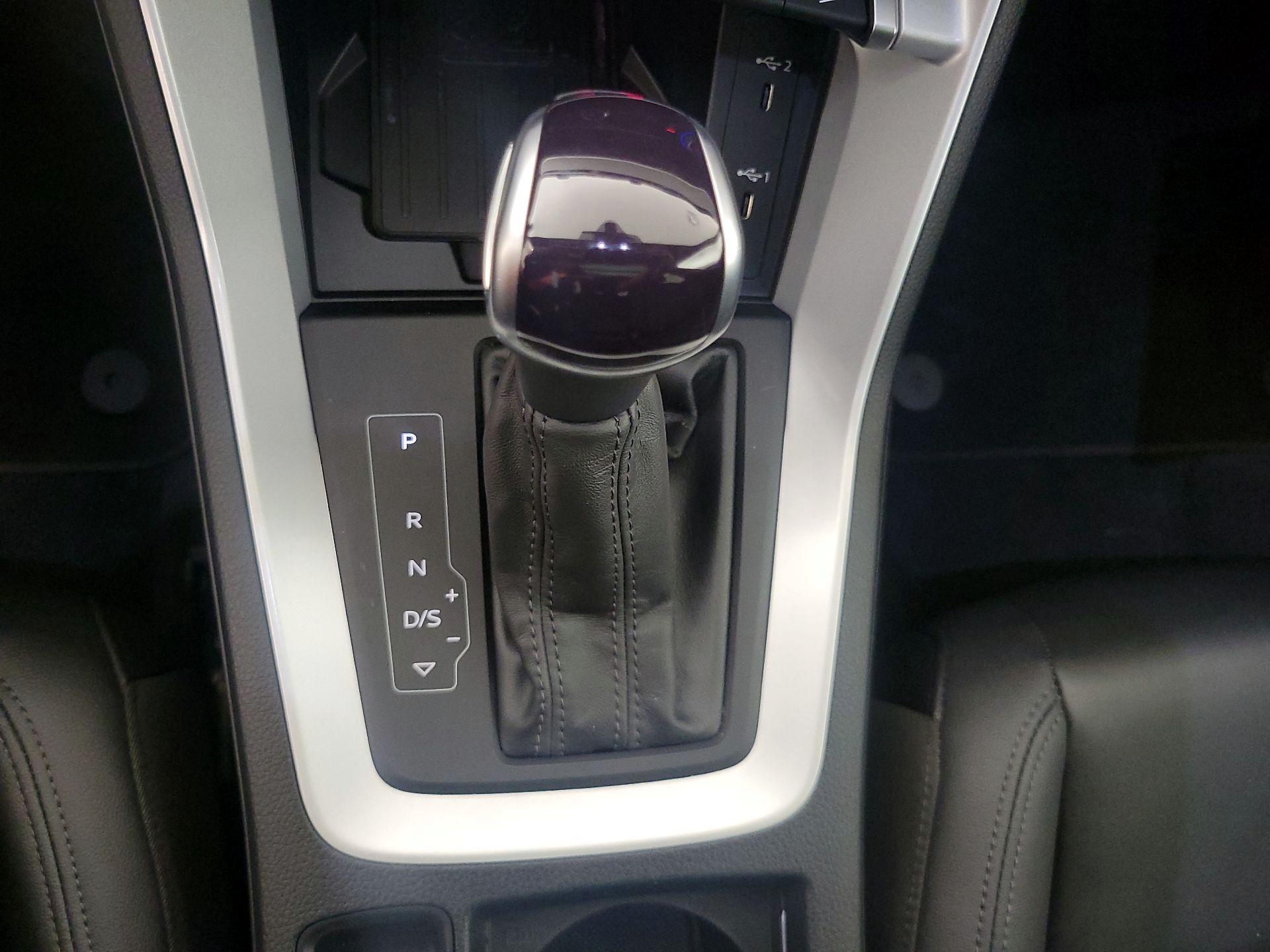 Thumbnail: 2024 Audi Q3 - 17