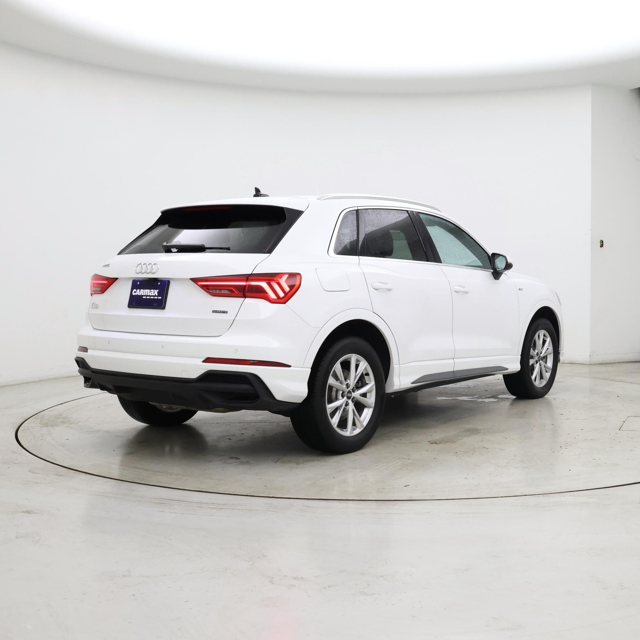 Thumbnail: 2024 Audi Q3 - 8