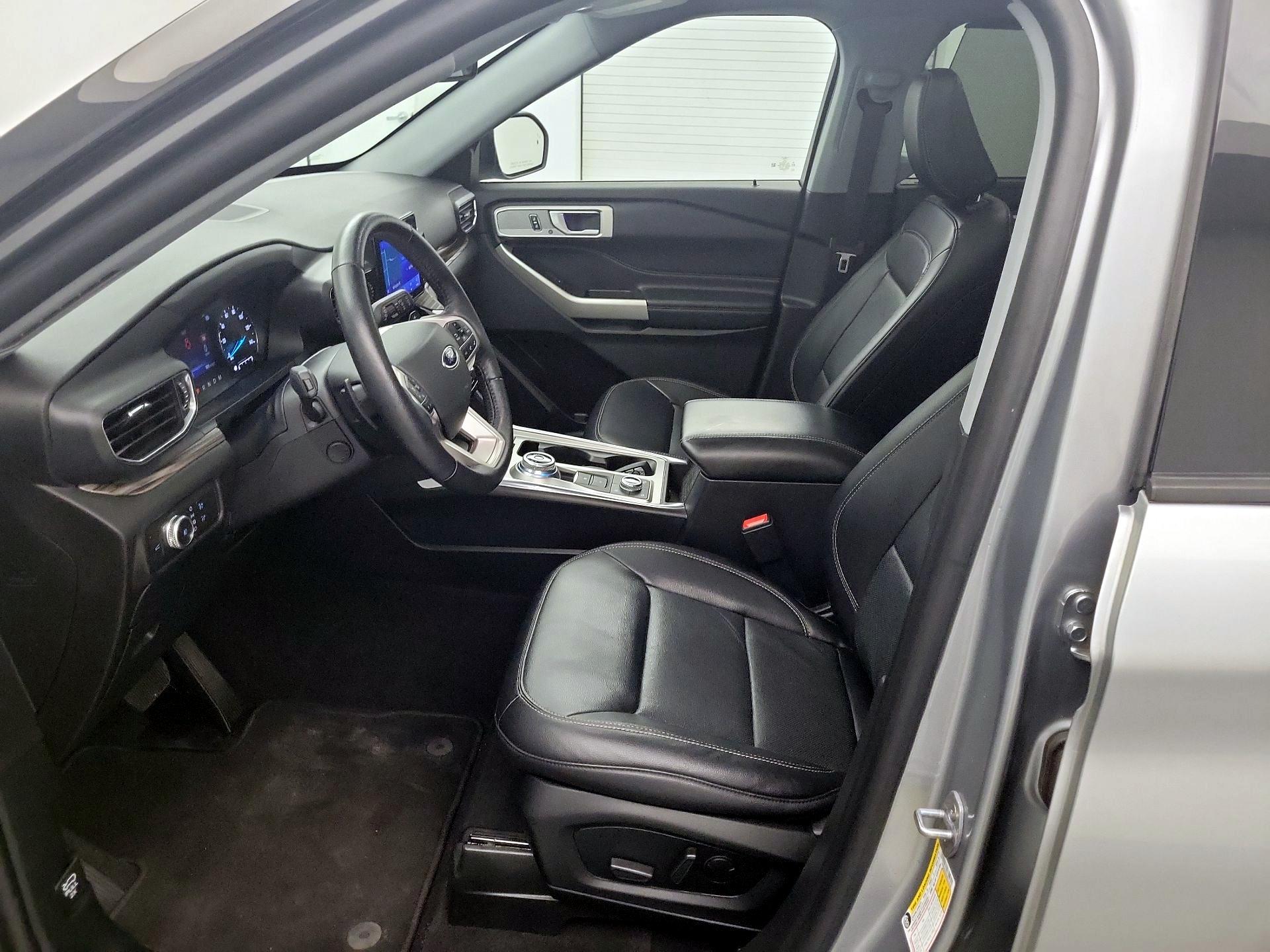 Thumbnail: 2021 Ford Explorer - 11
