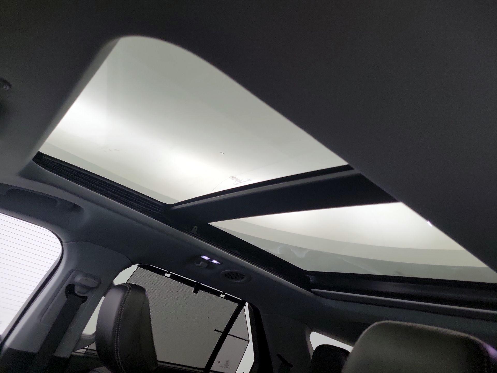 Thumbnail: 2021 Ford Explorer - 20