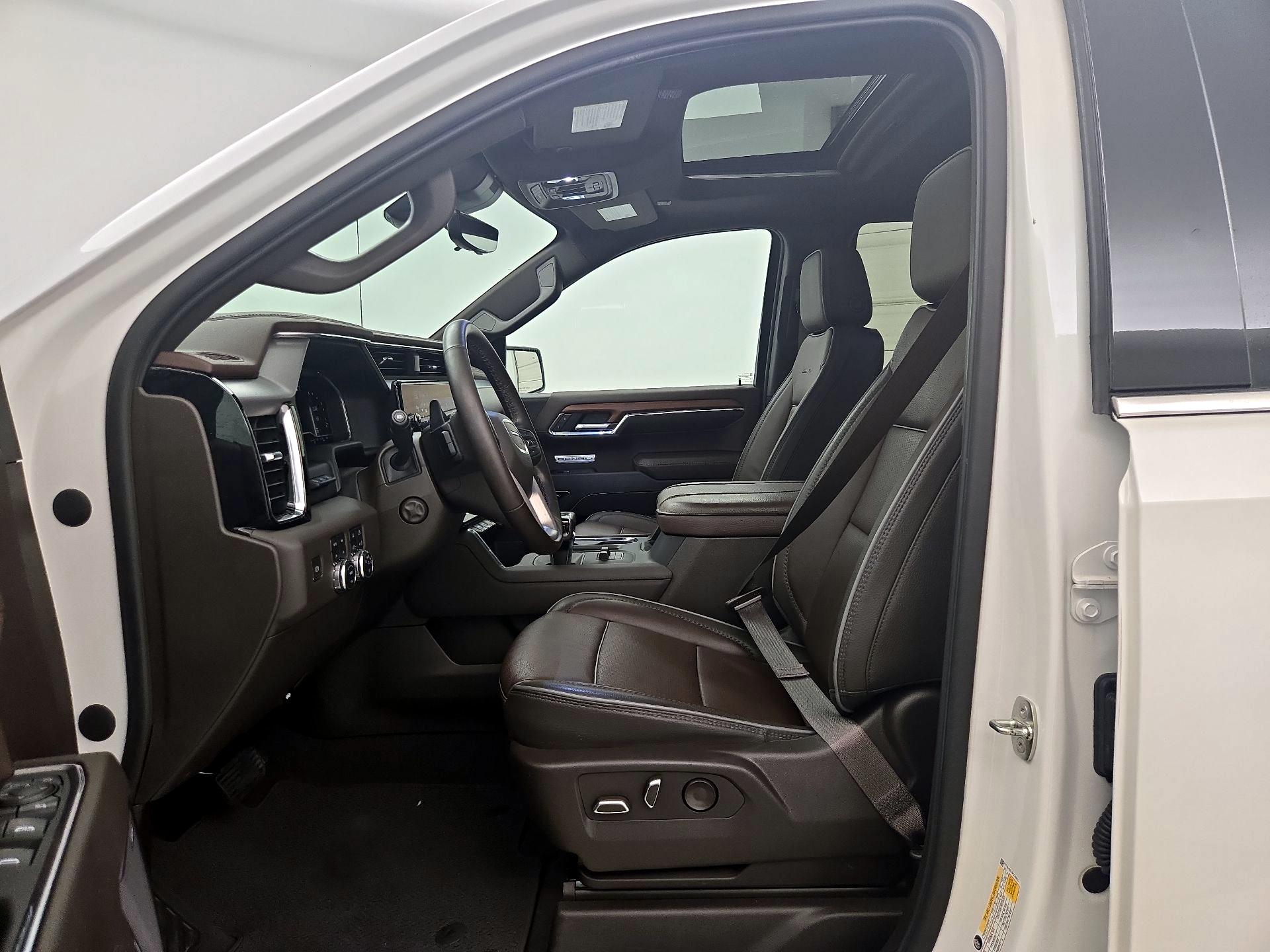 Thumbnail: 2023 GMC Sierra 1500 - 11