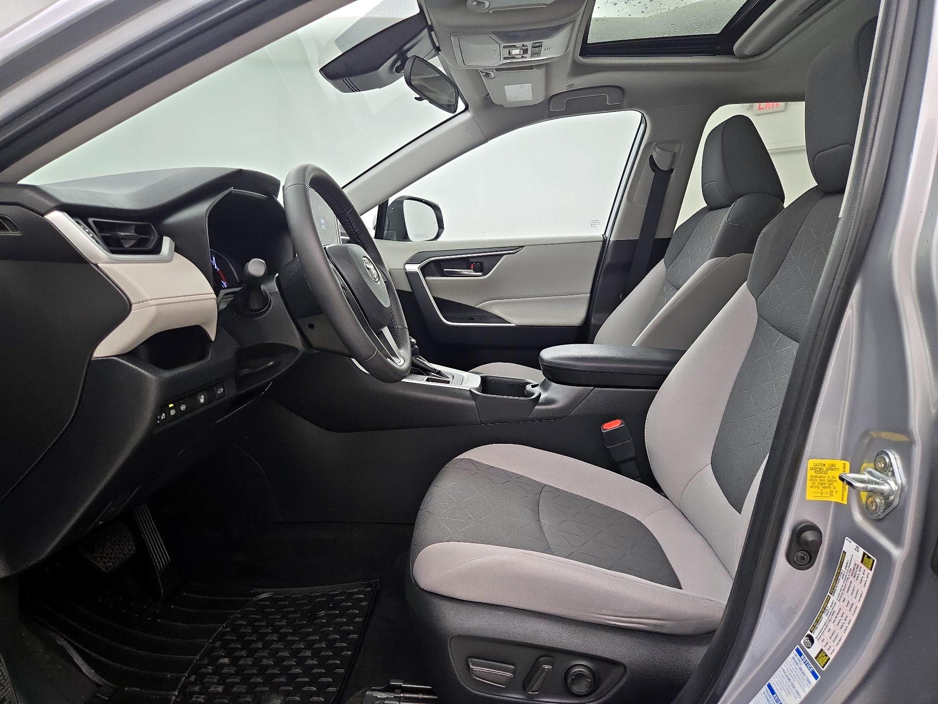 Thumbnail: 2023 Toyota RAV4 - 11