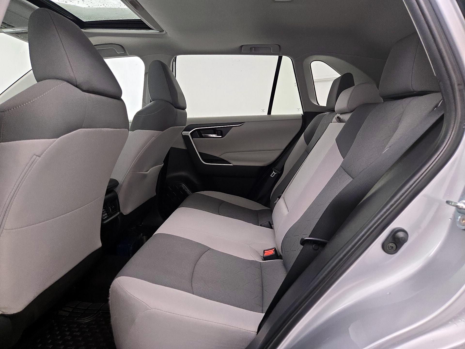Thumbnail: 2023 Toyota RAV4 - 20