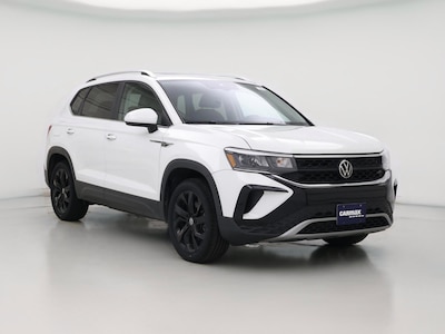 White 2022 Volkswagen Taos SE