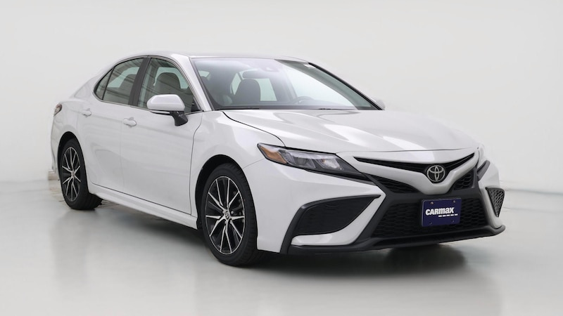 2023 Toyota Camry SE Hero Image